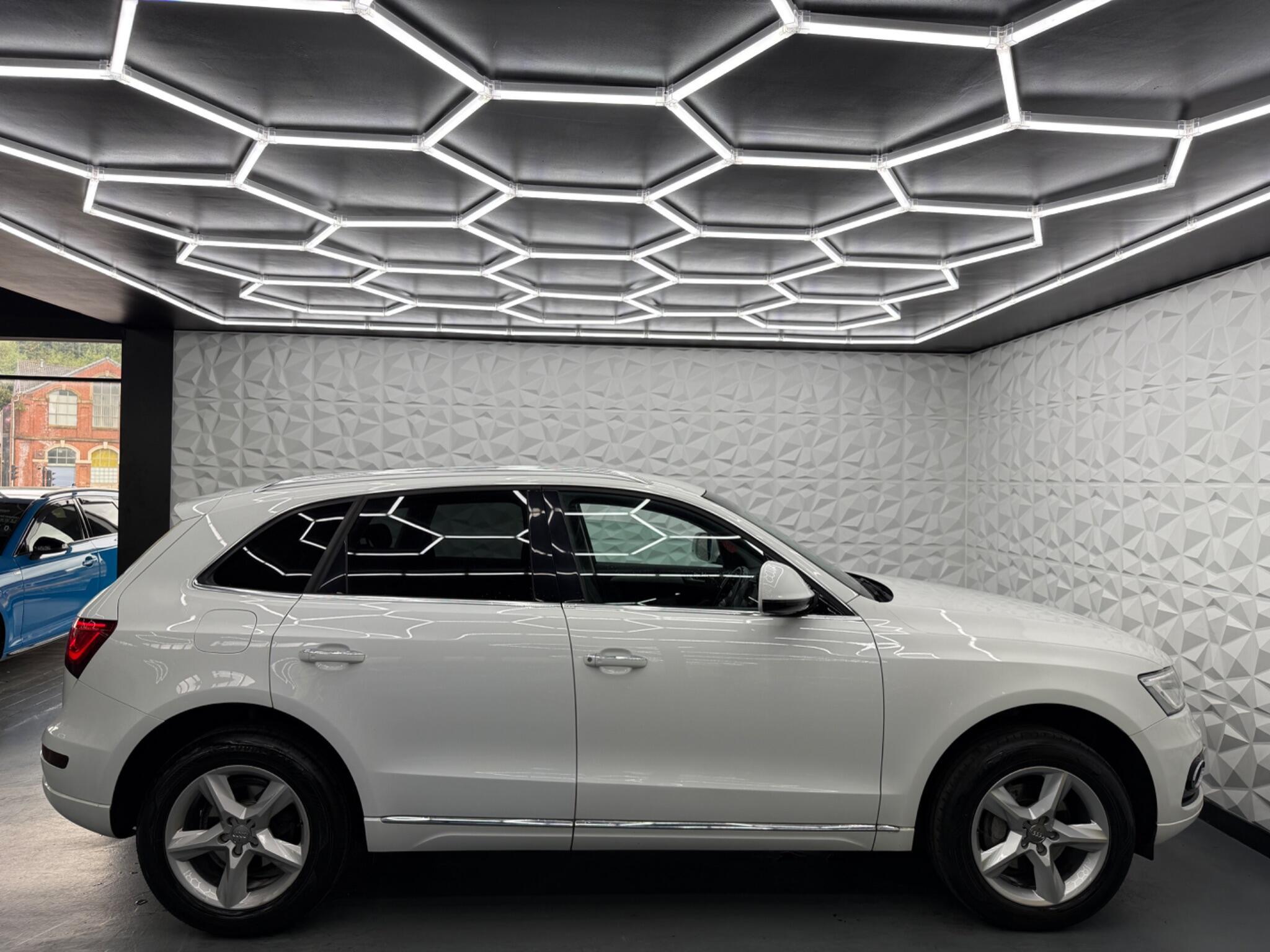 Audi Q5 - Image 16