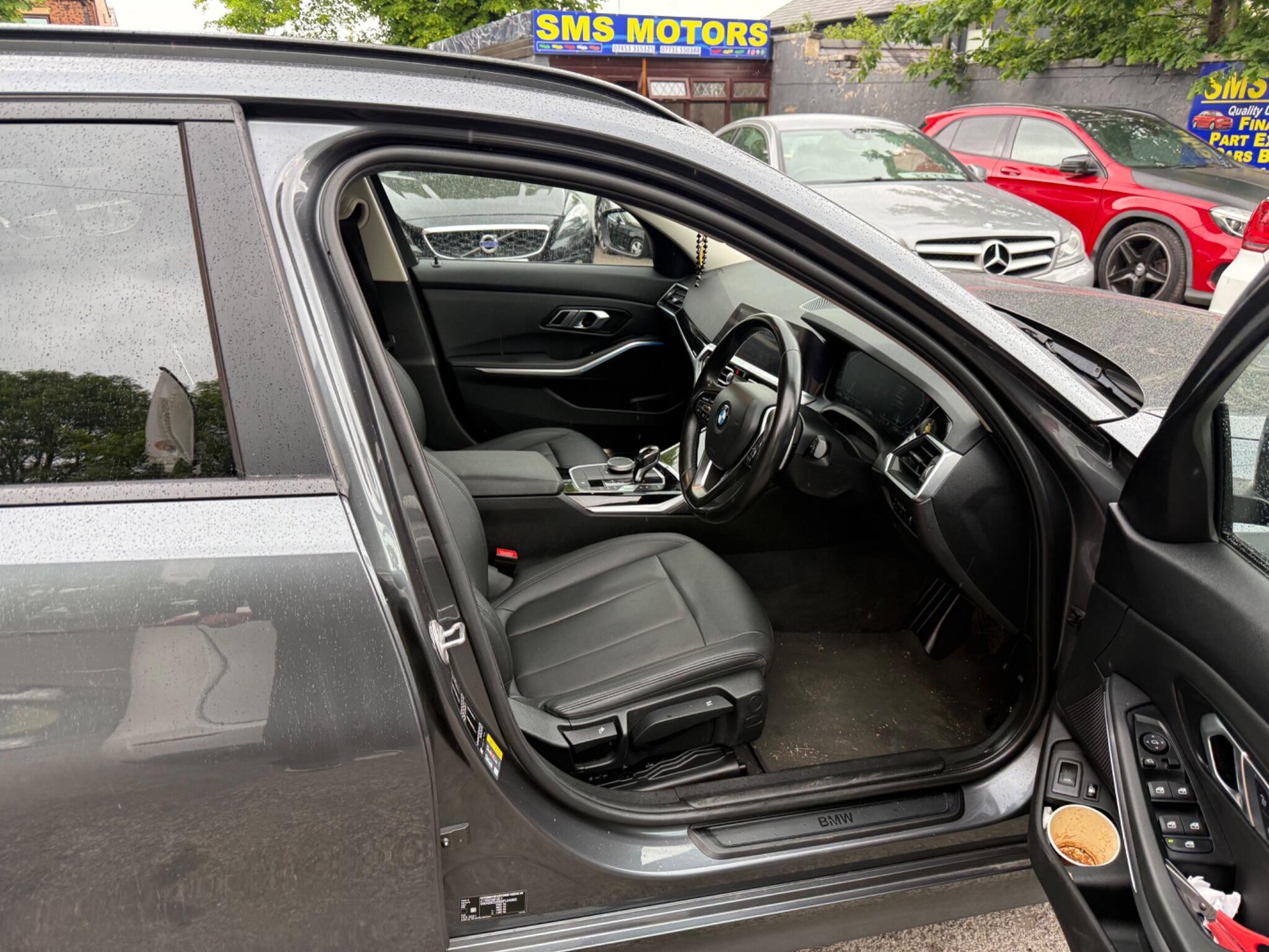 BMW 3 Series - Image 19