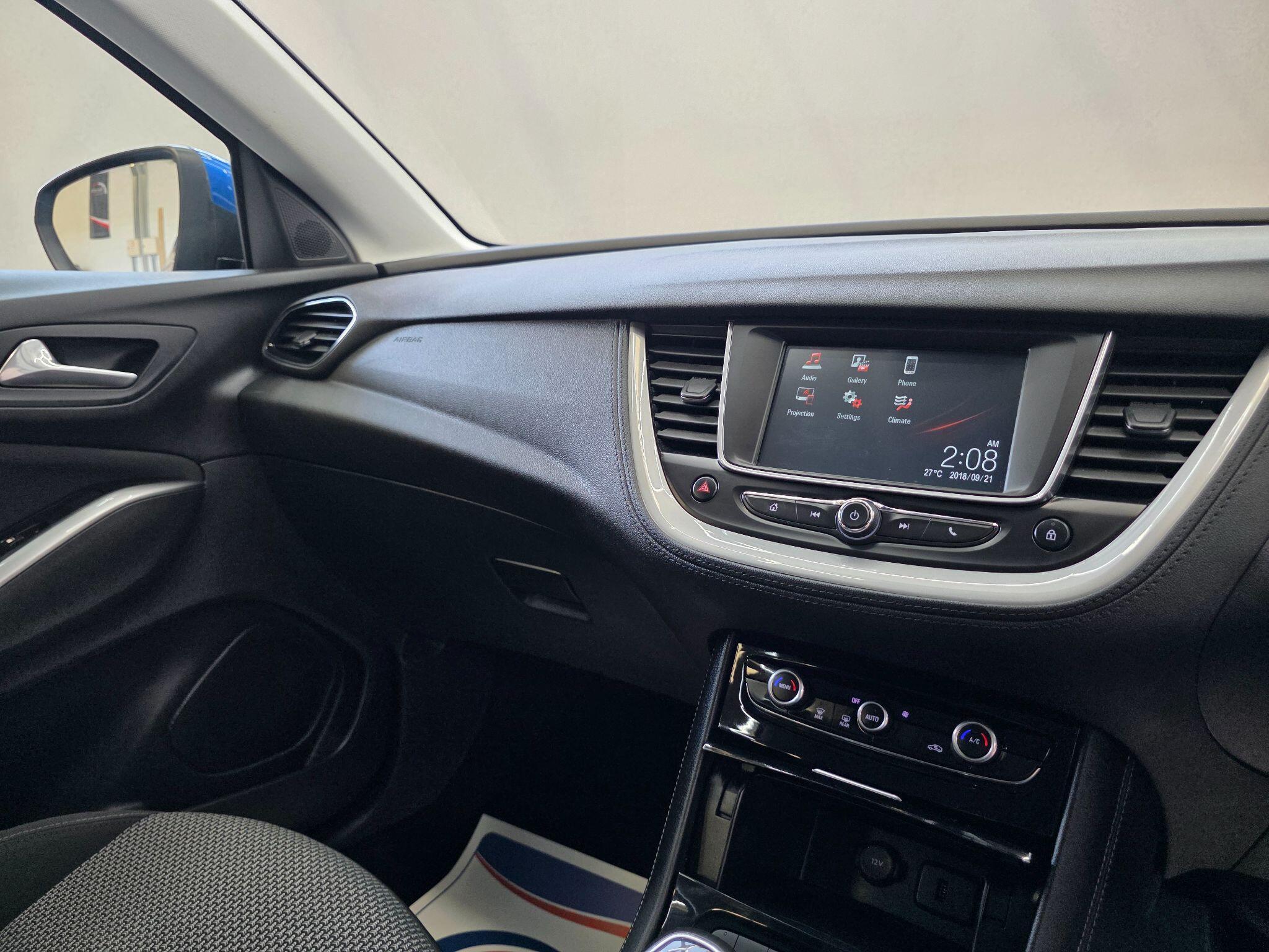 Vauxhall Grandland X - Image 16