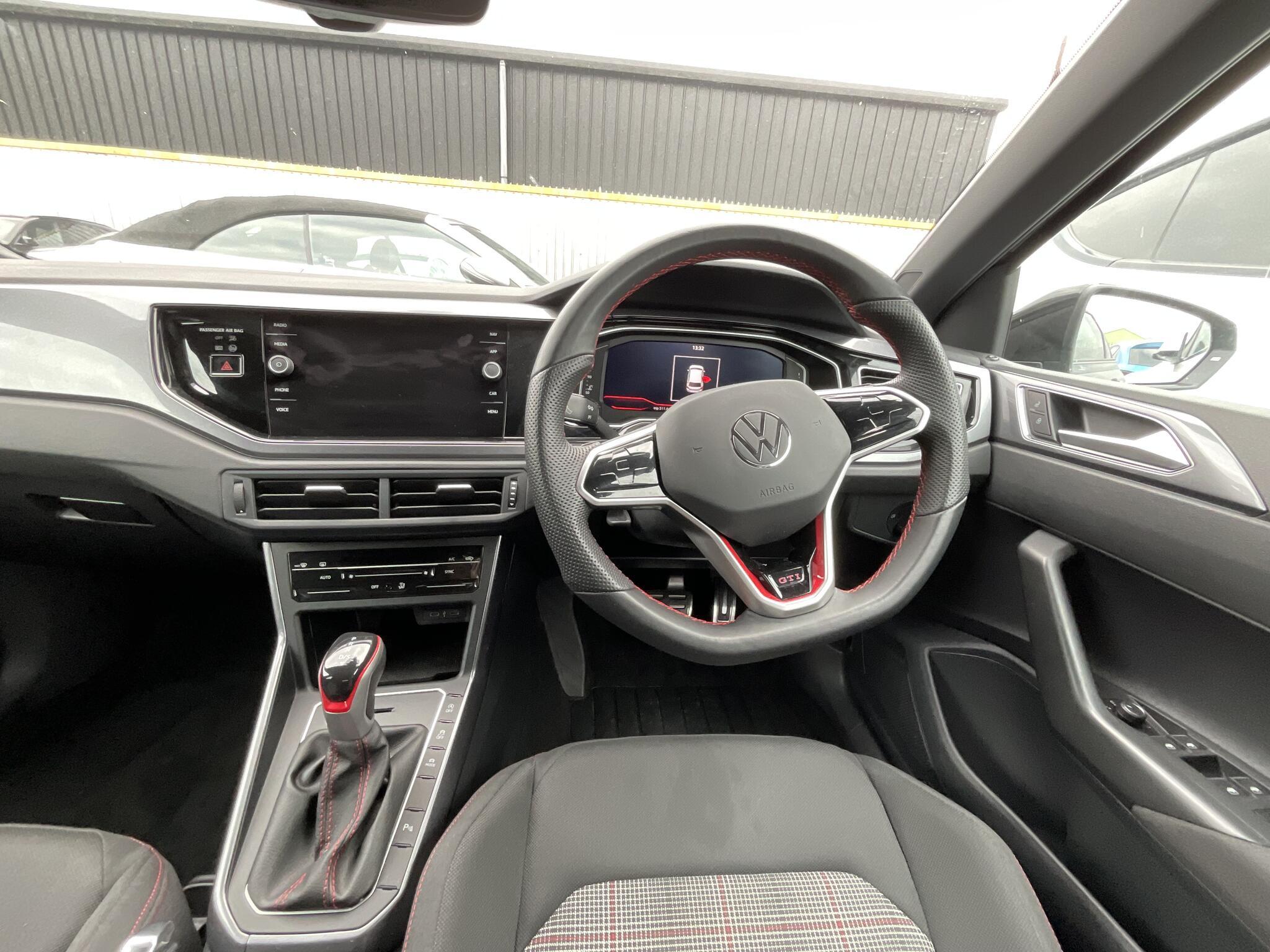 Volkswagen Polo - Image 6