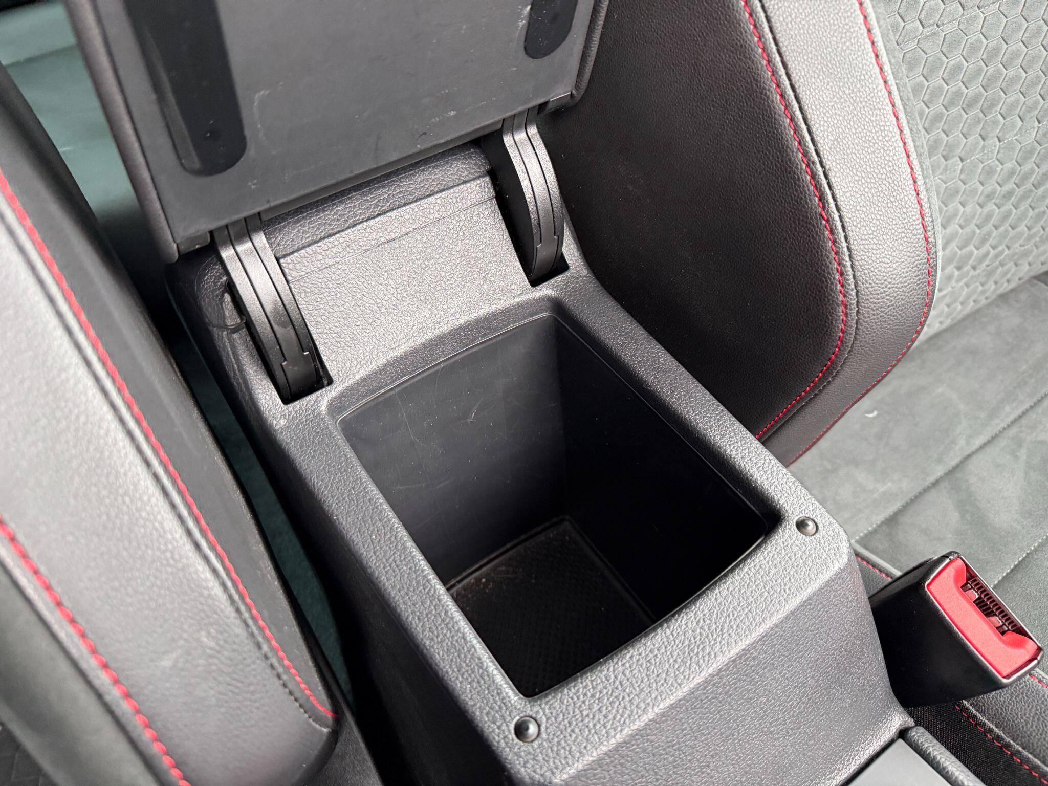 Volkswagen Golf - Image 70