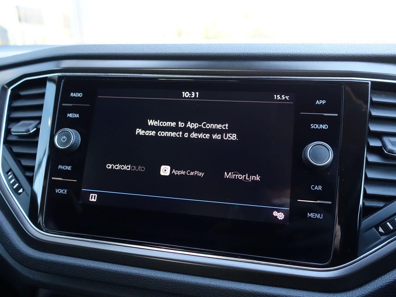 Volkswagen T-Roc - Image 31