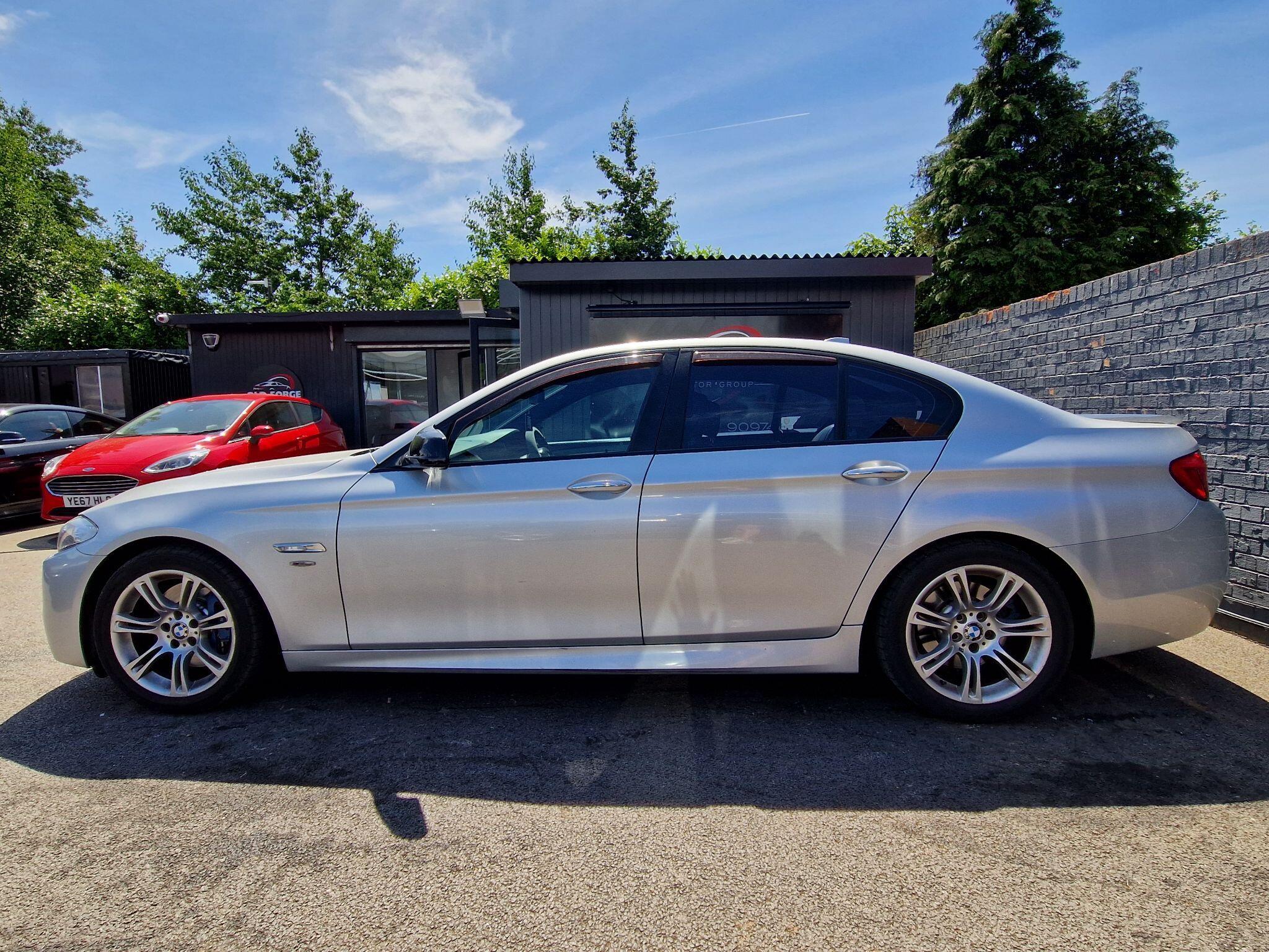 BMW 5 Series - Image 6