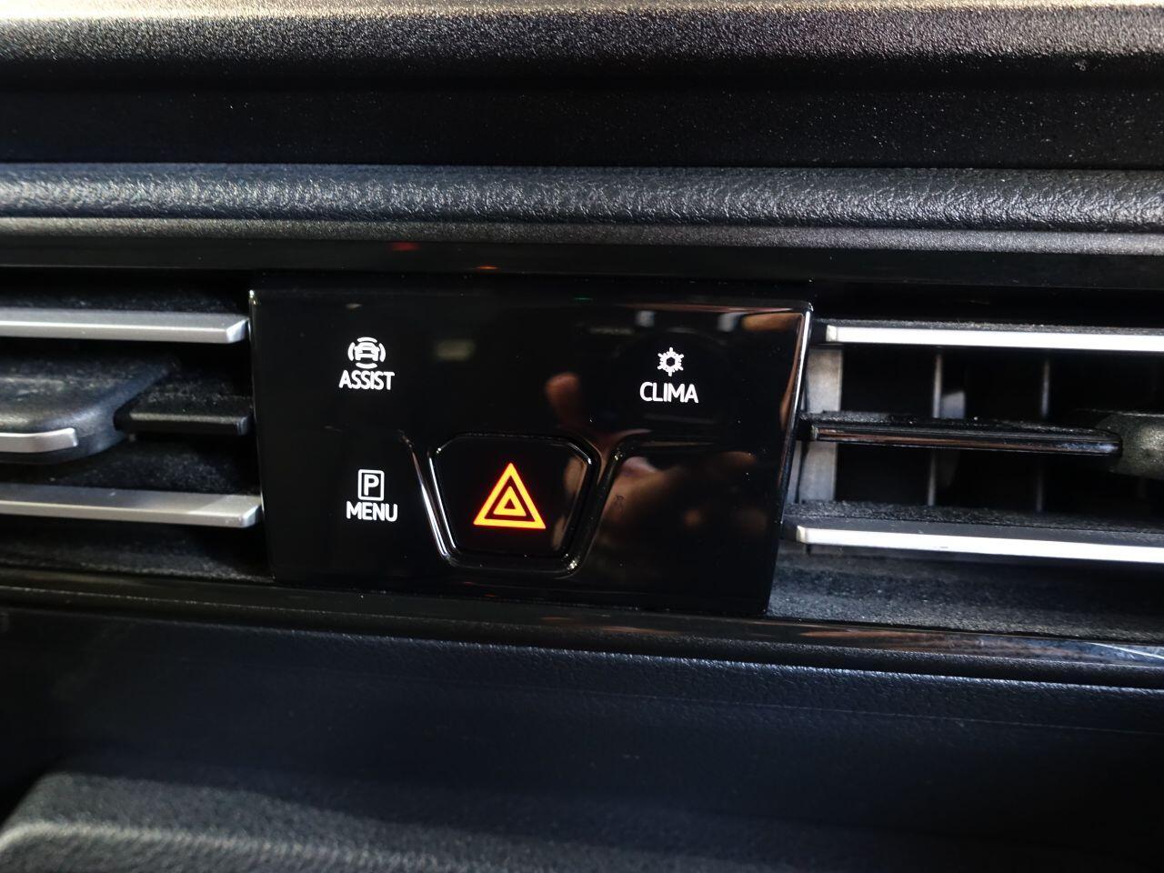 Volkswagen Caddy Maxi - Image 24