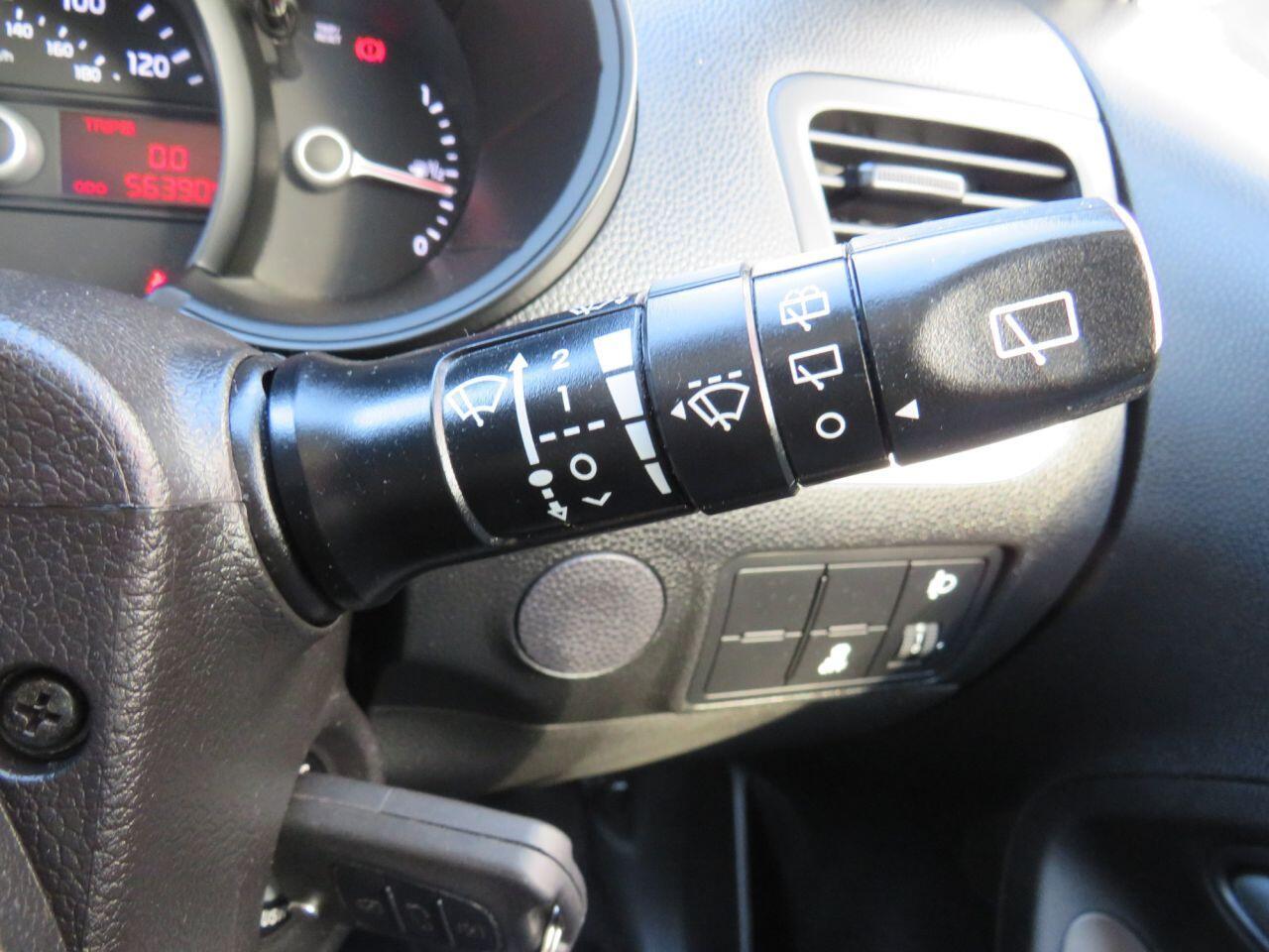 Kia Picanto - Image 17