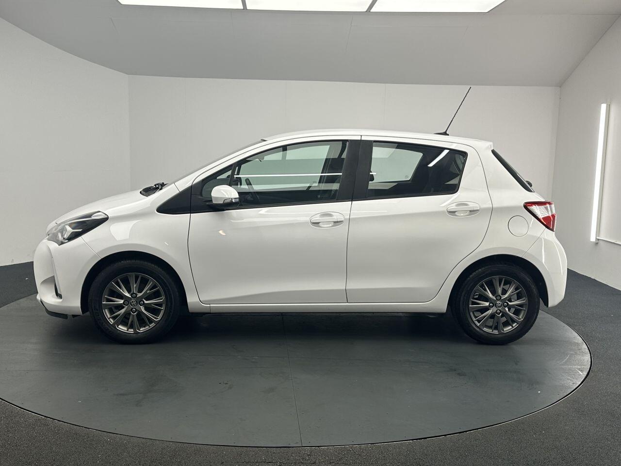 Toyota Yaris - Image 7