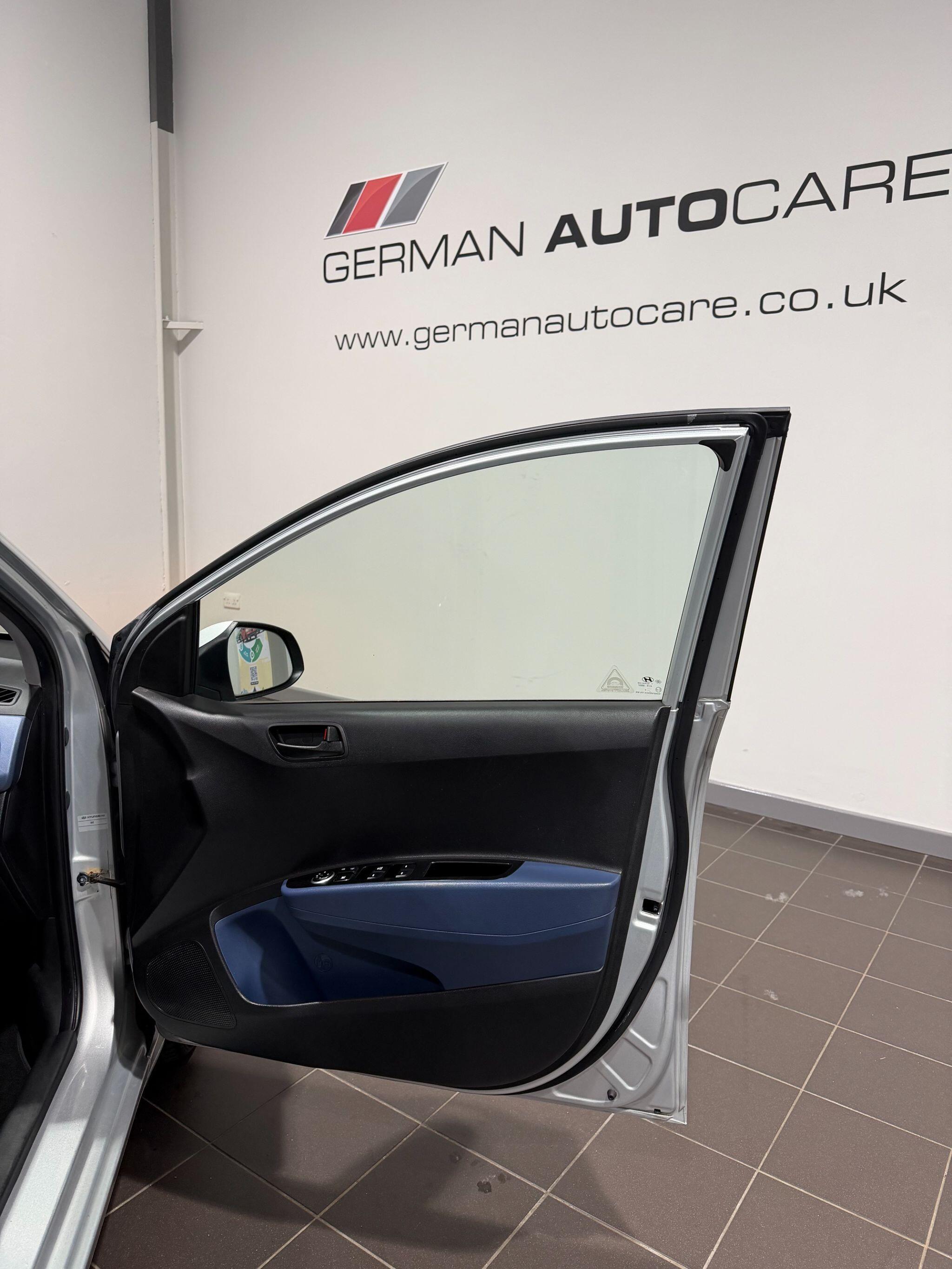 Hyundai i10 - Image 18