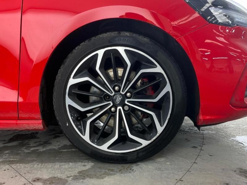 Ford Focus - Image 5