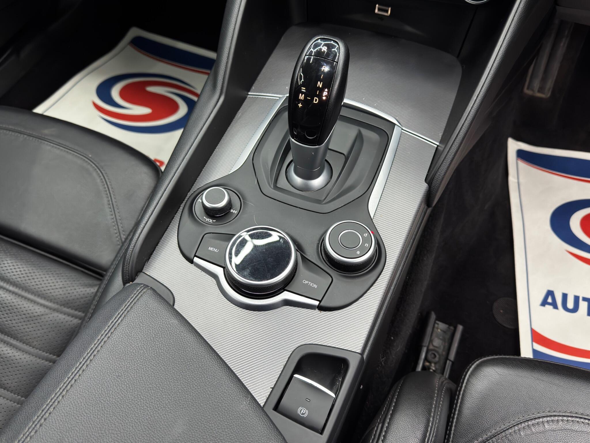 Alfa Romeo Giulia - Image 24