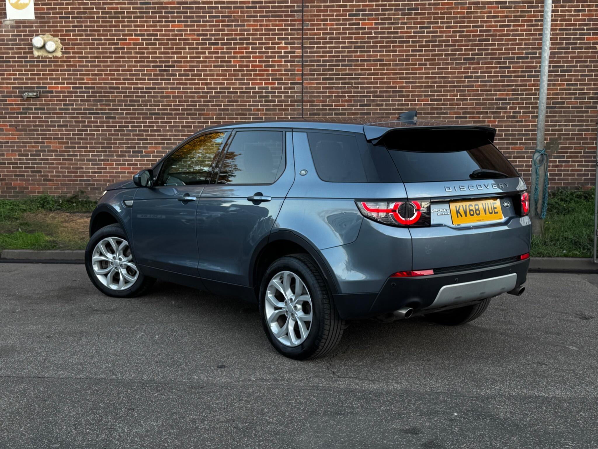 Land Rover DISCOVERY SPORT - Image 10