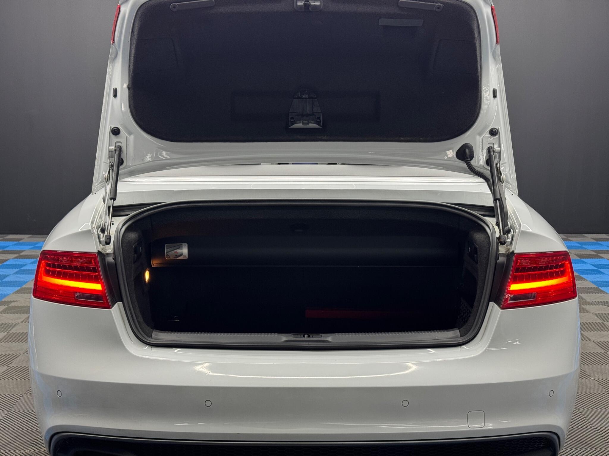 Audi A5 CABRIOLET - Image 35