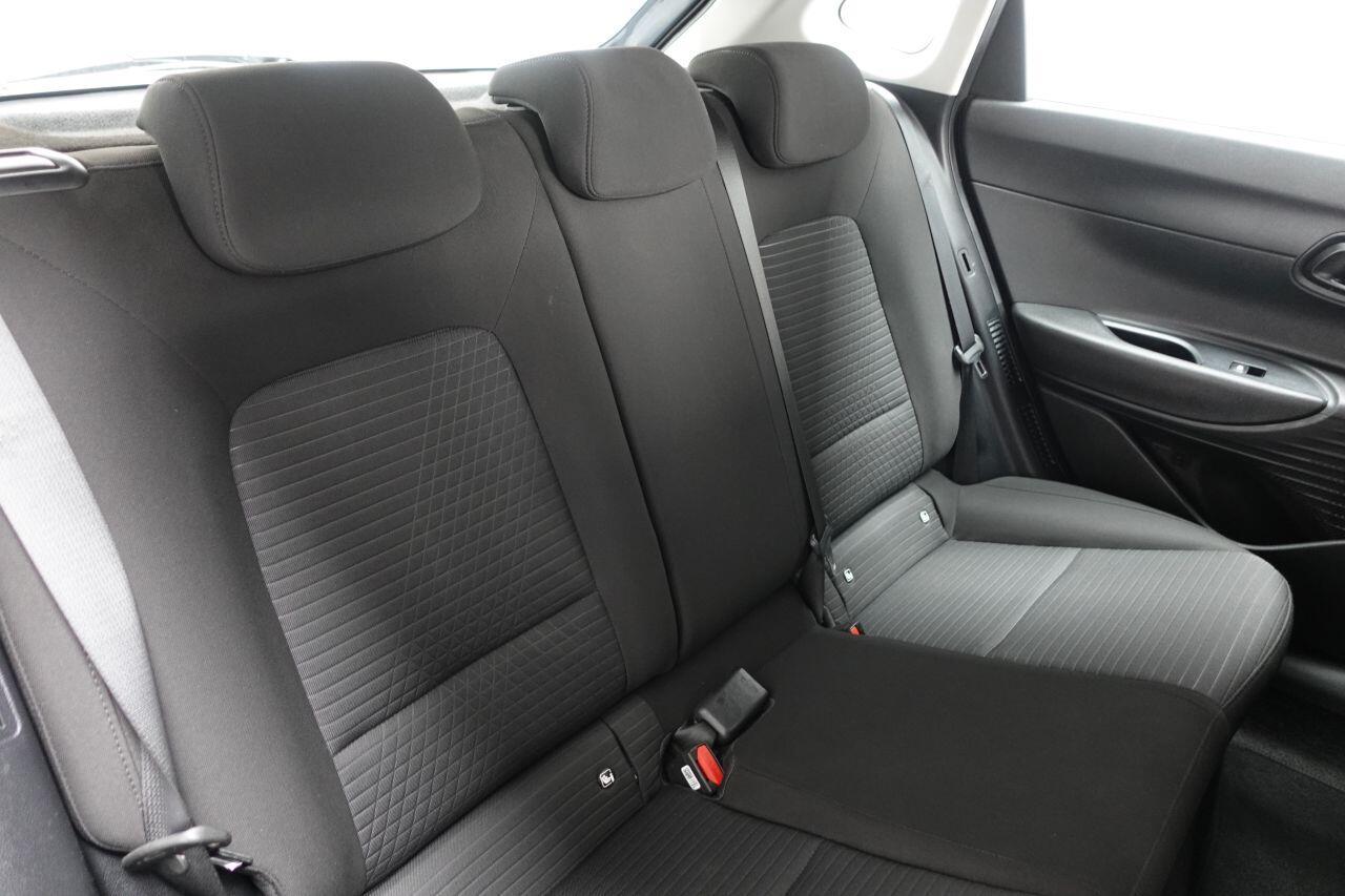 Hyundai i20 - Image 18