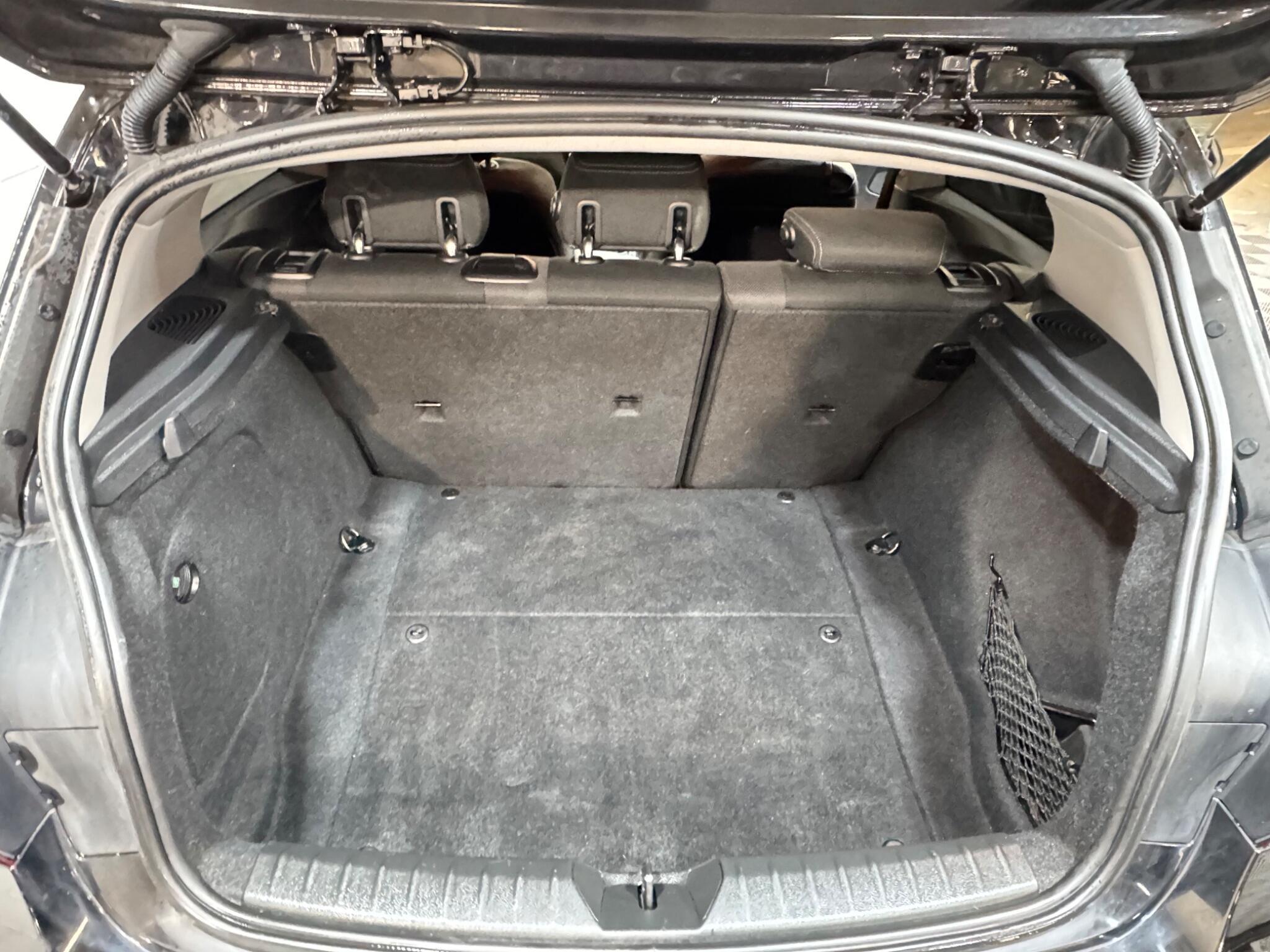 BMW 1 Series - Image 13