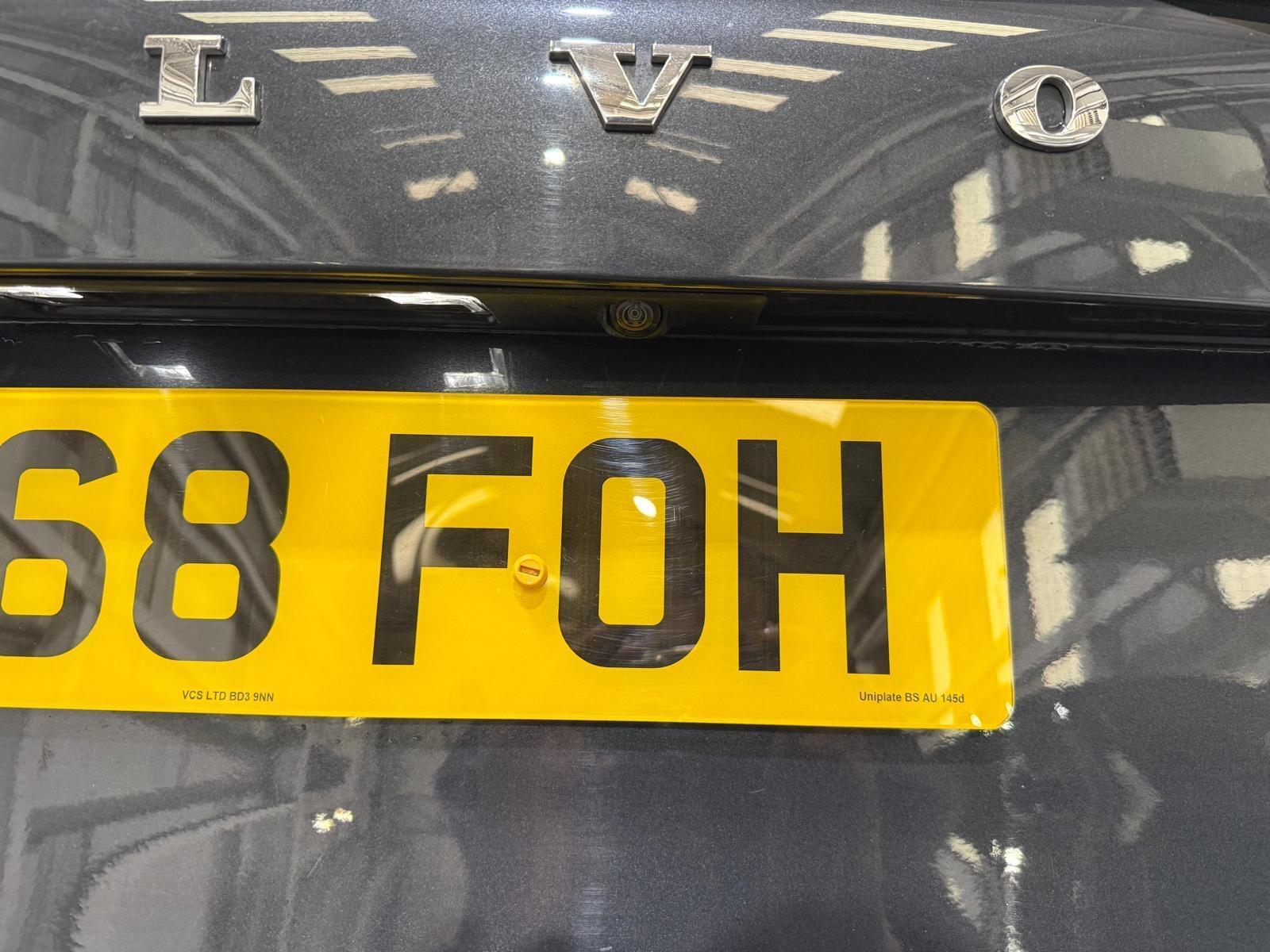 Volvo XC90 - Image 33