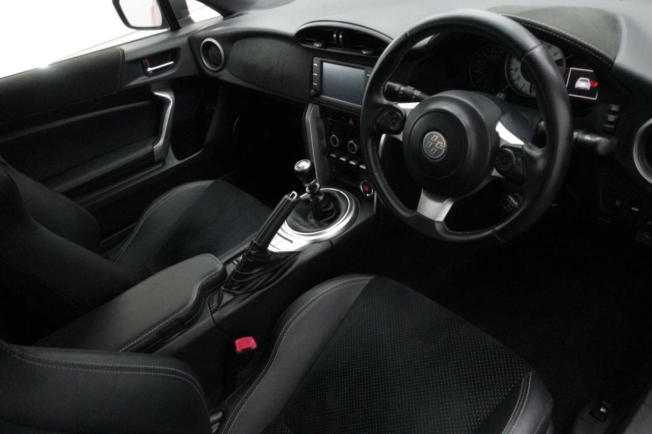 Toyota GT86 - Image 11