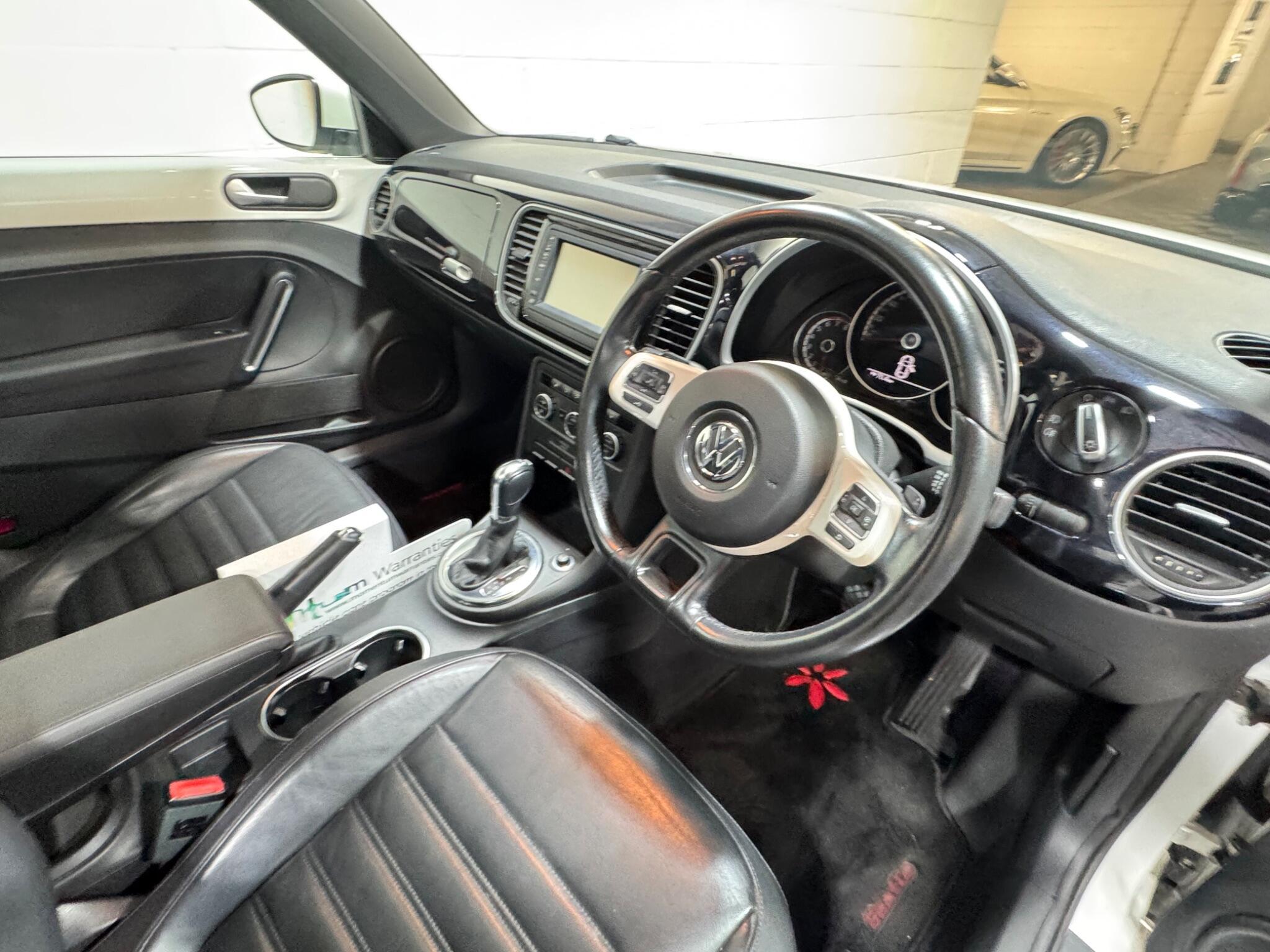 Volkswagen Beetle - Image 8