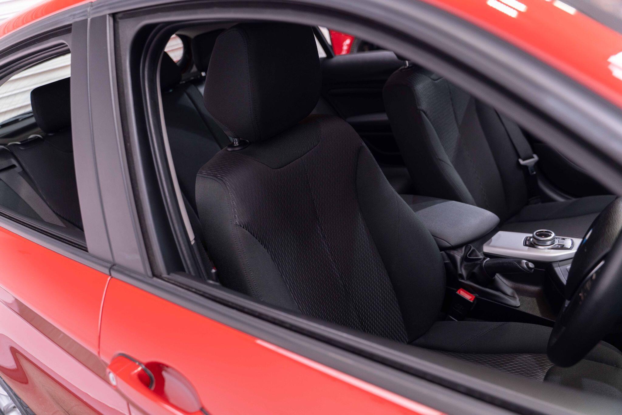 BMW 1 Series - Image 10