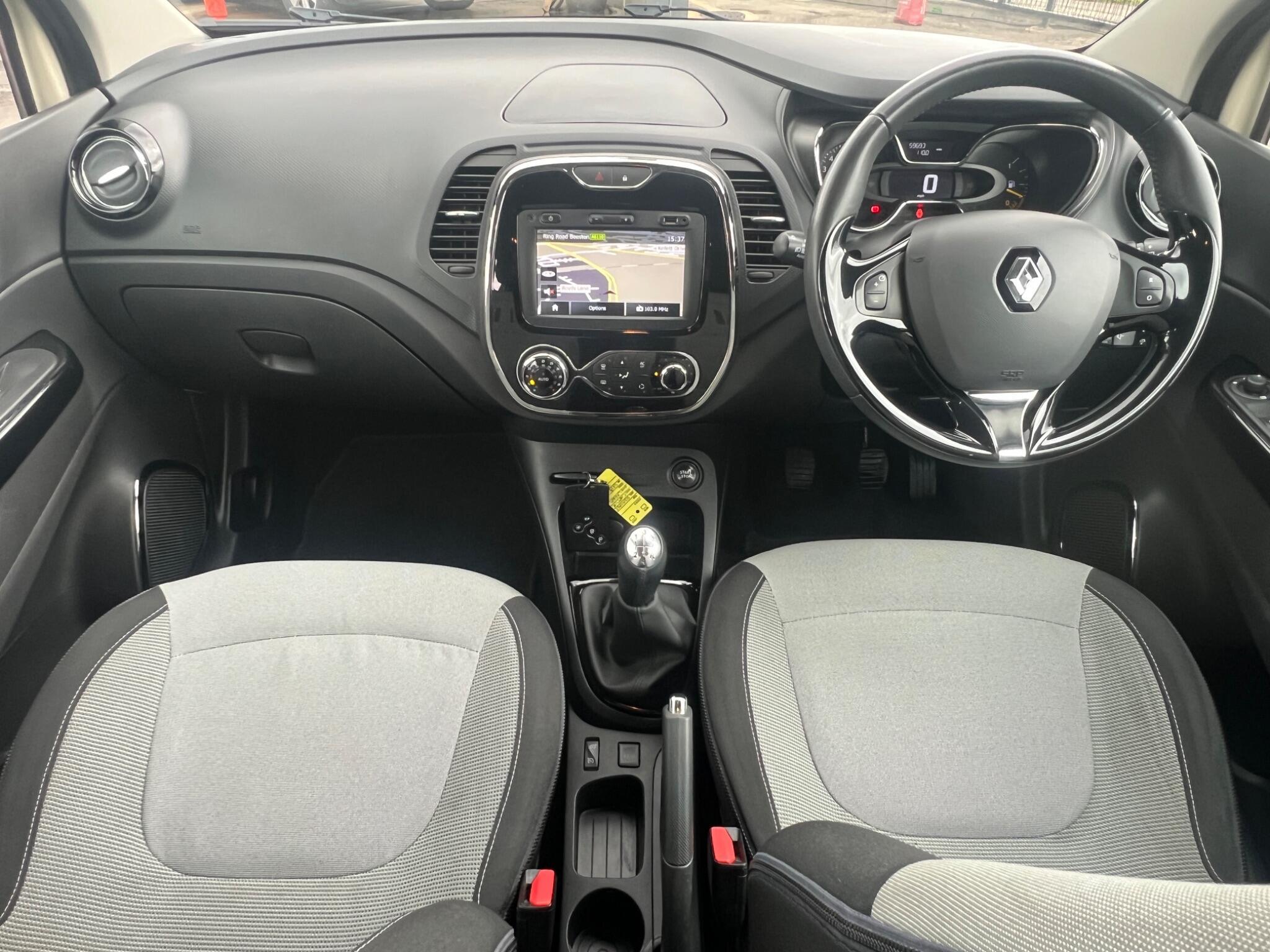Renault Captur - Image 17