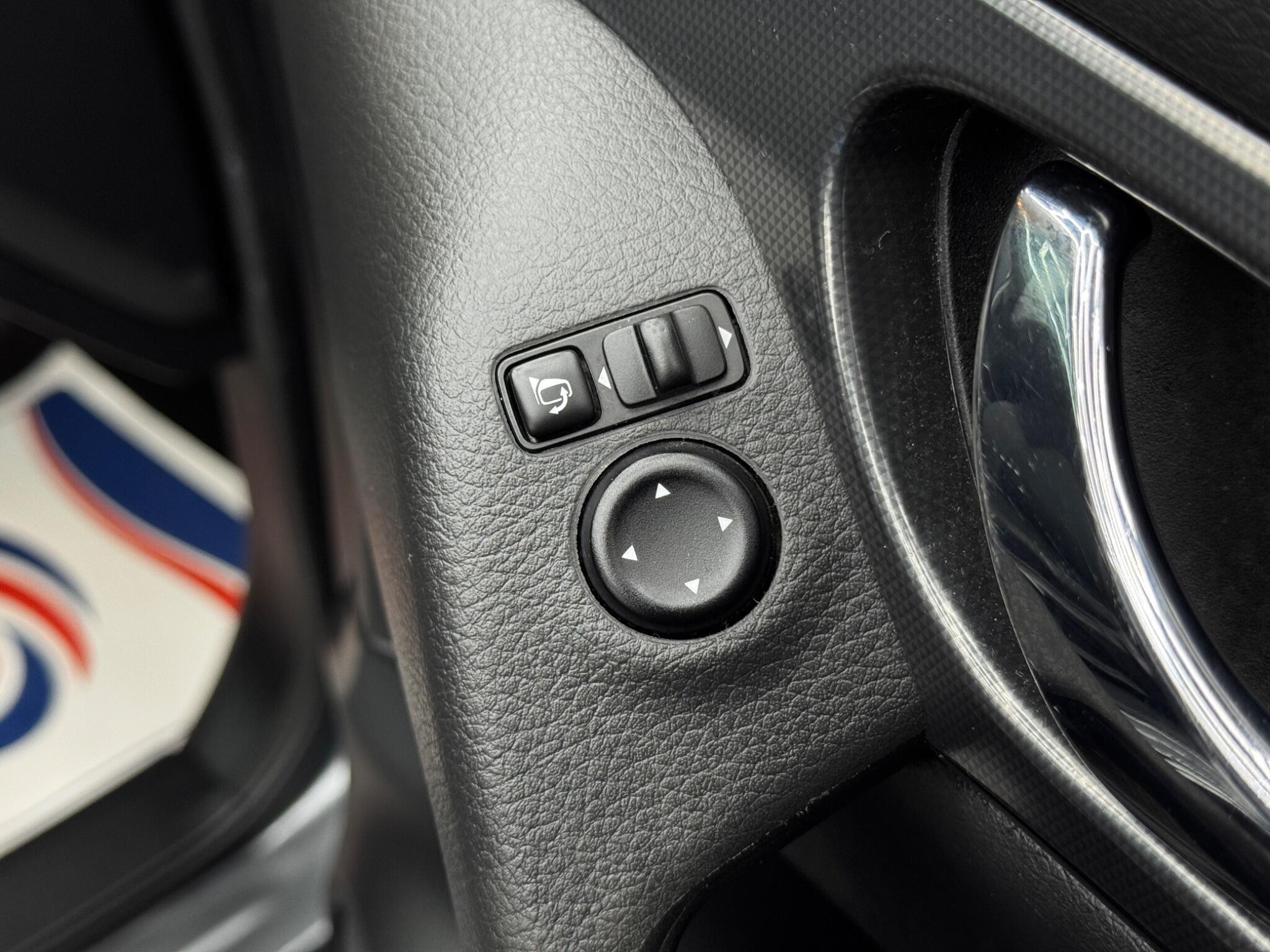 Nissan Qashqai - Image 37