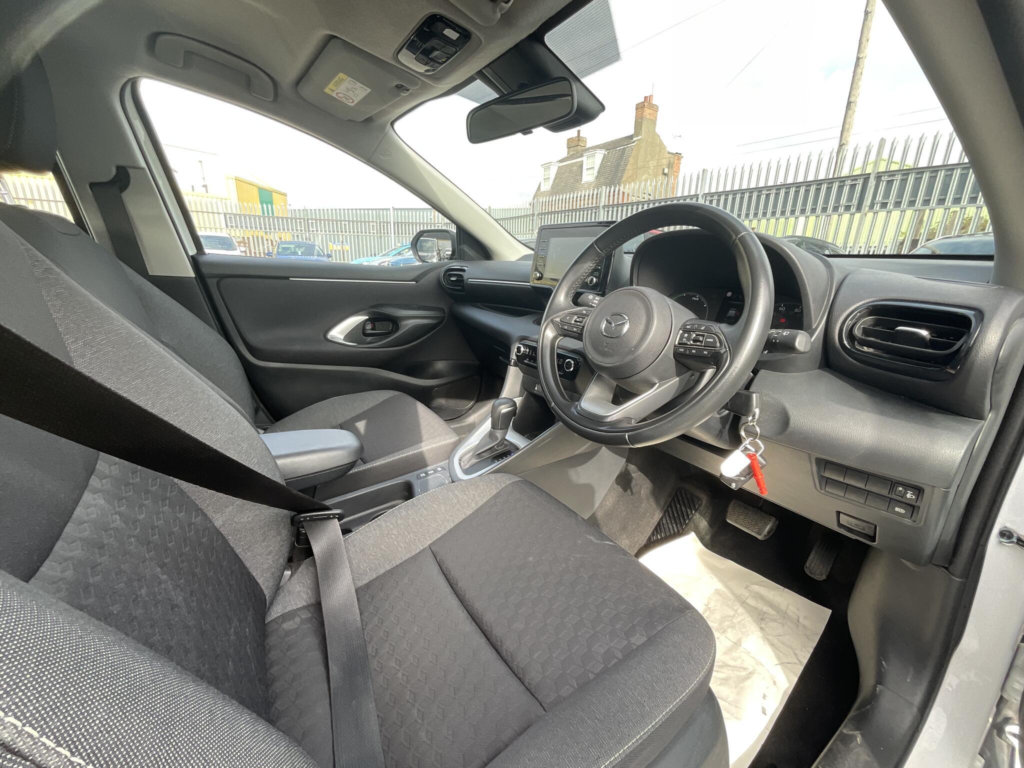 Mazda Mazda 2 Hybrid - Image 7