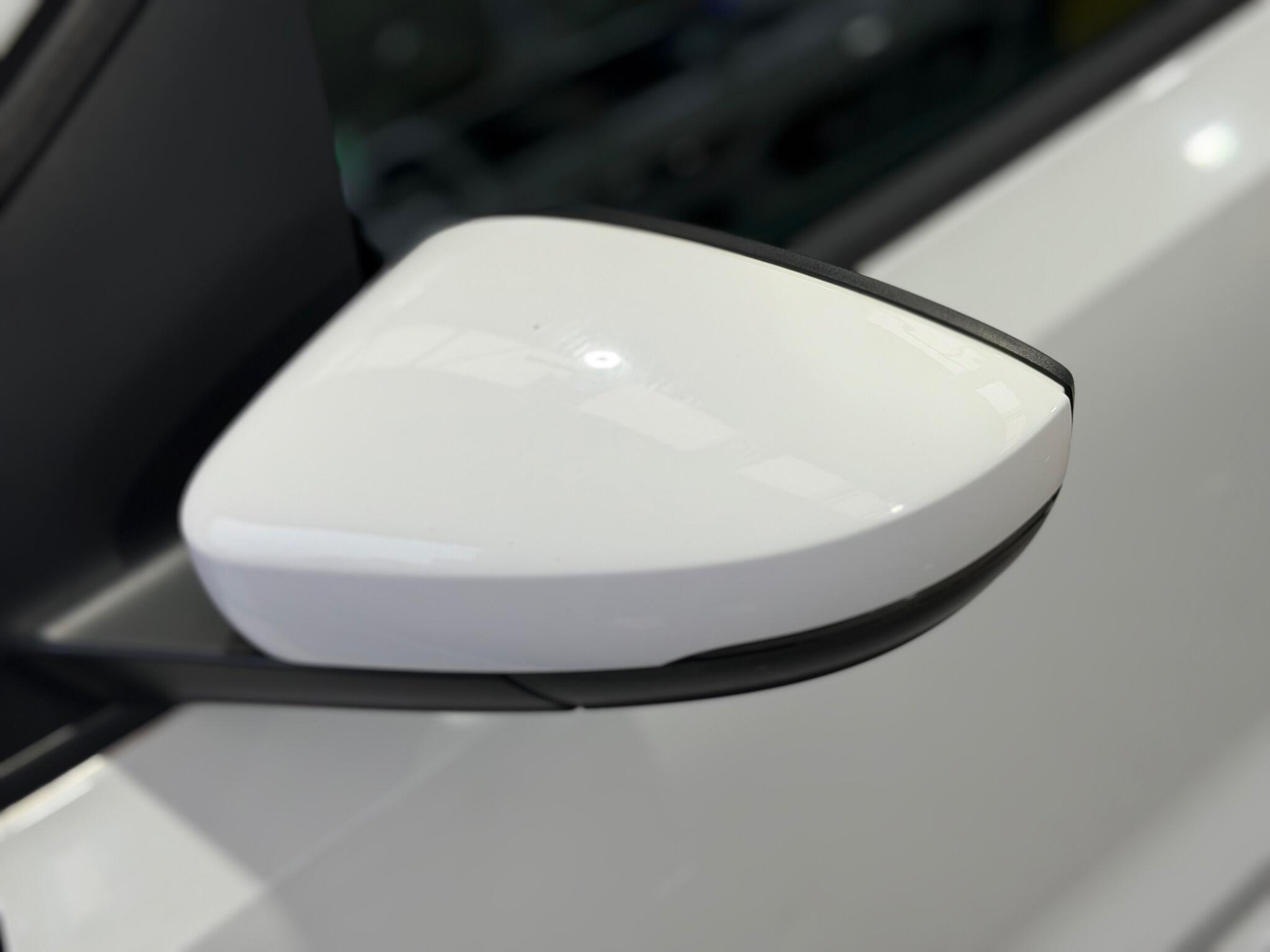 Volkswagen Polo - Image 14