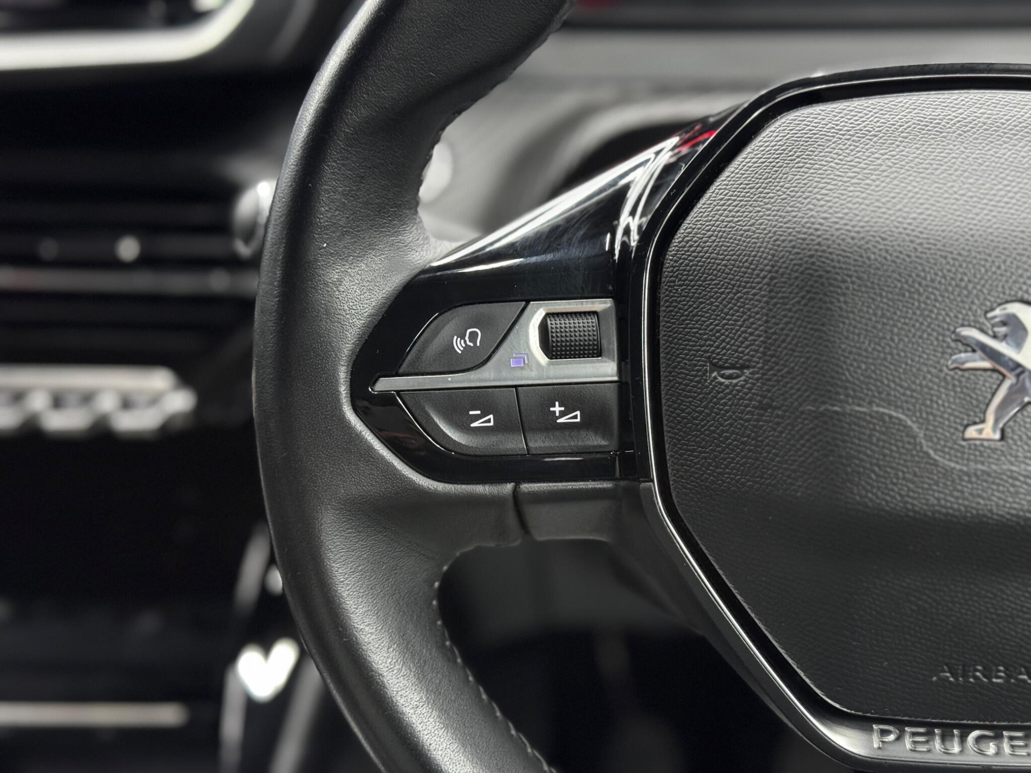 Peugeot 208 - Image 20