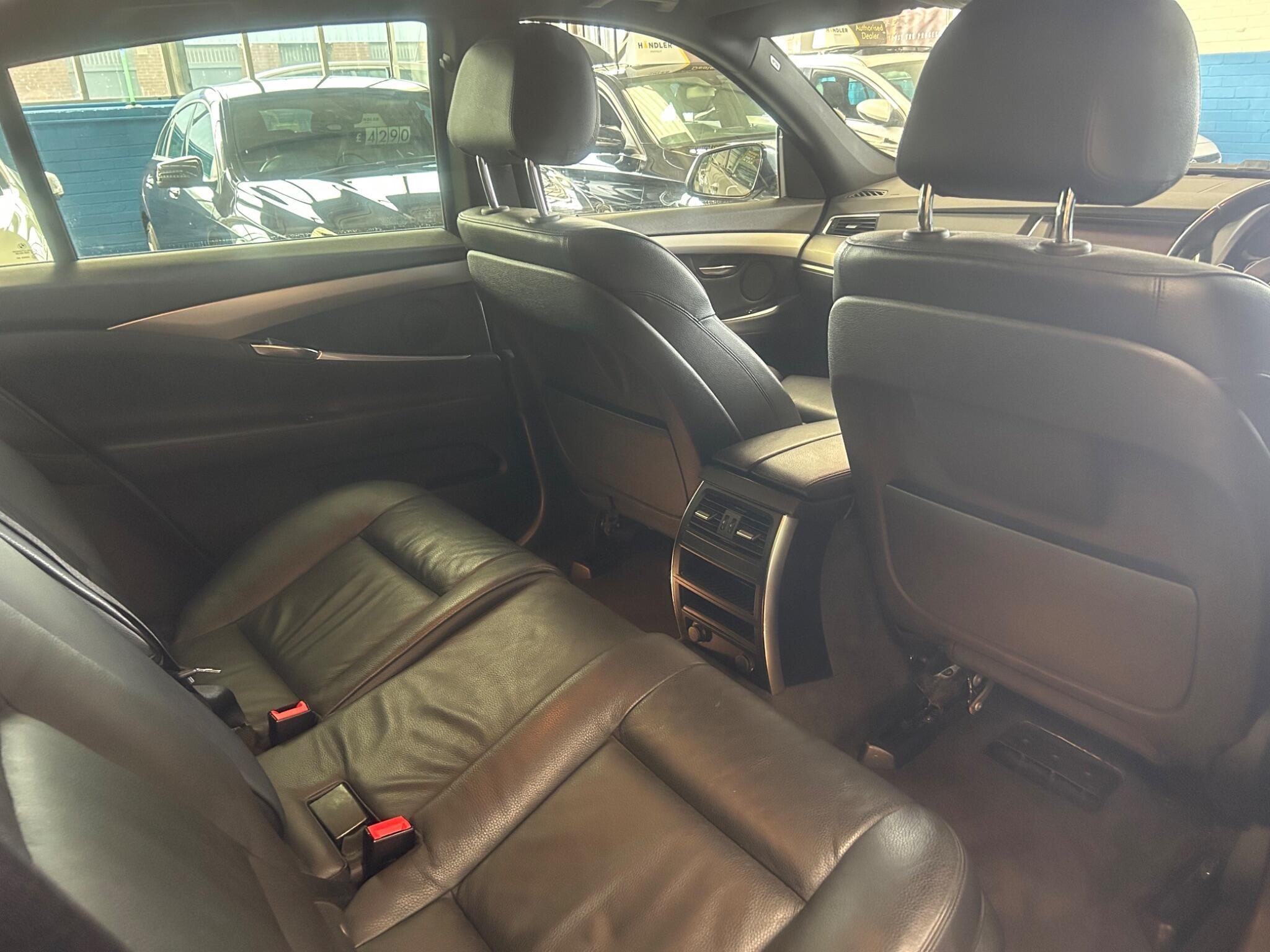 BMW 5 SERIES GRAN TURISMO - Image 24