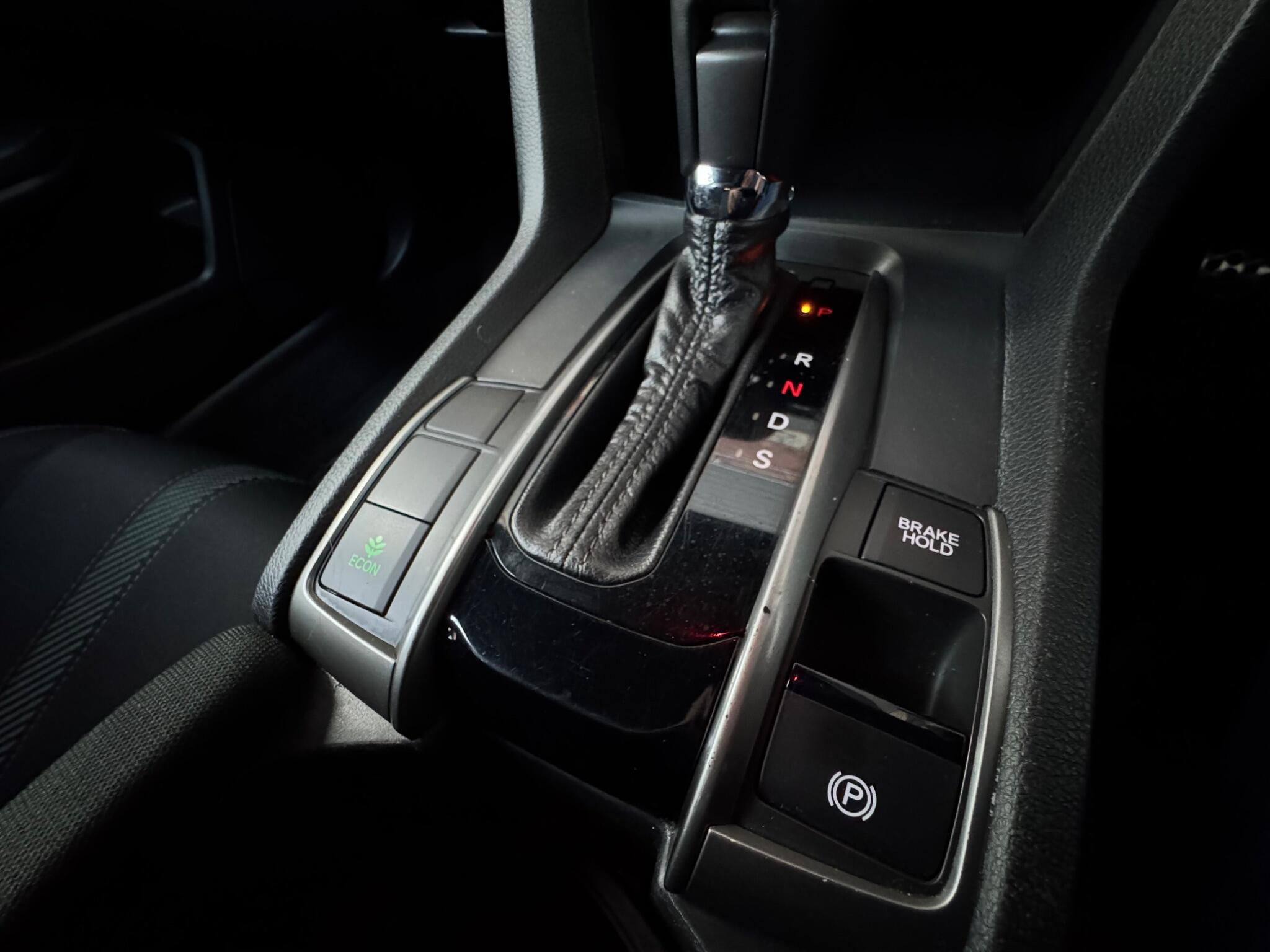 Honda Civic - Image 20