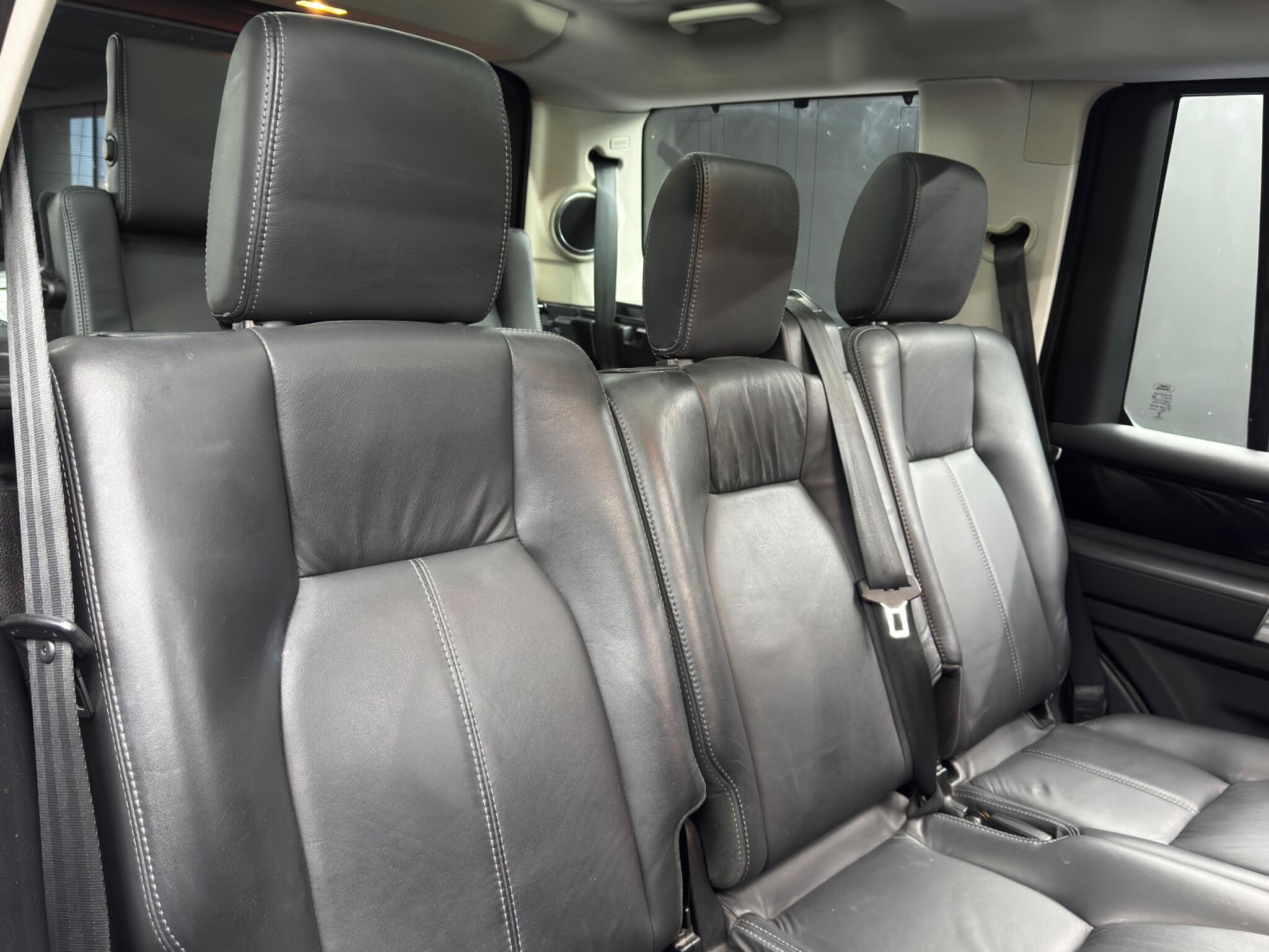 Land Rover DISCOVERY 4 - Image 15