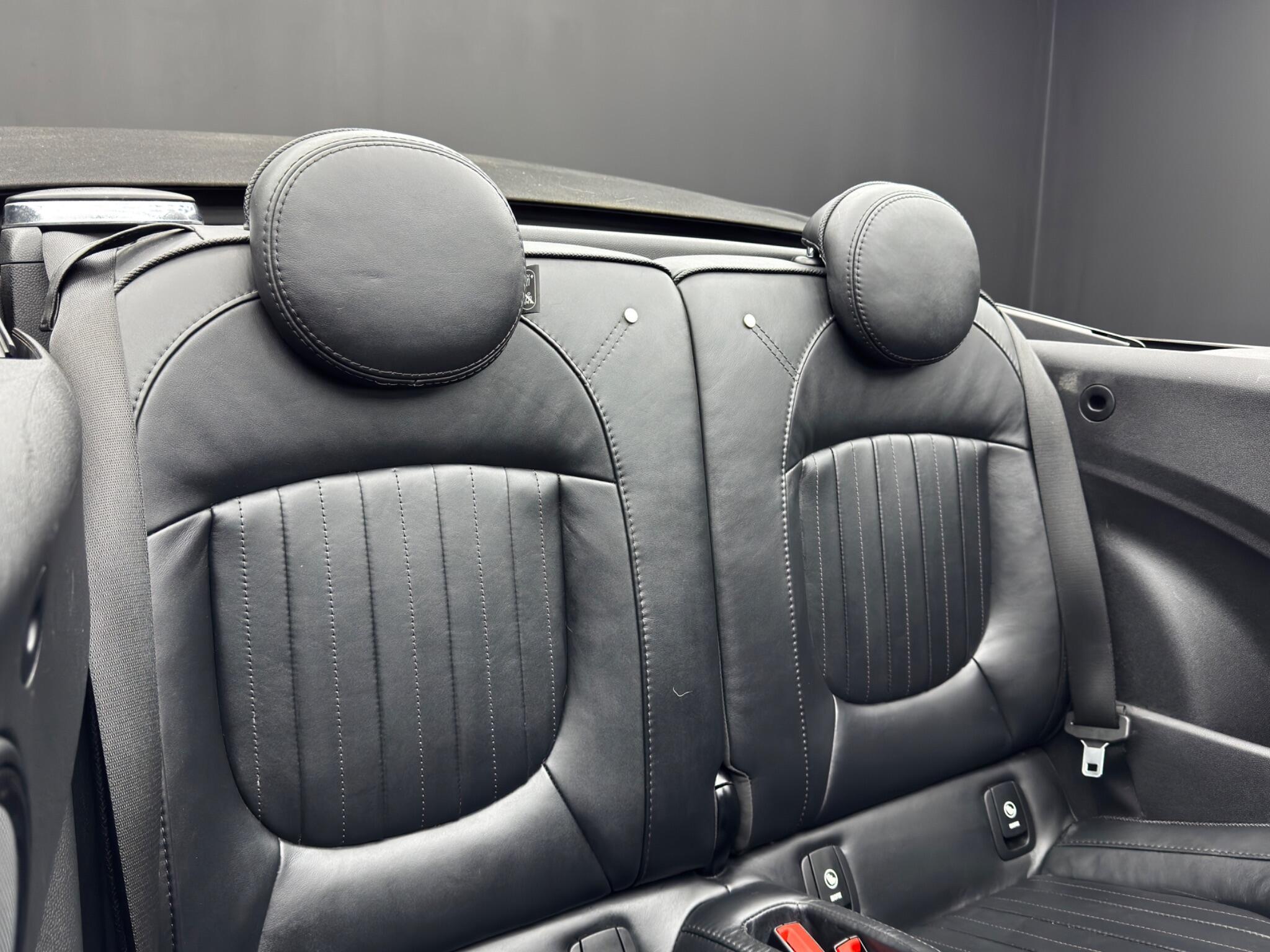 MINI Convertible - Image 15