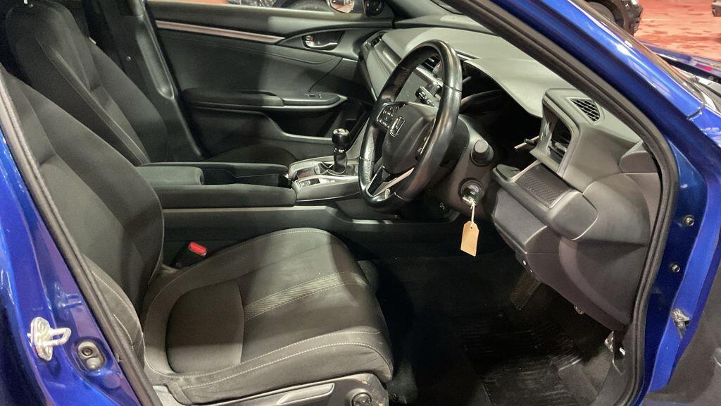 Honda Civic - Image 6