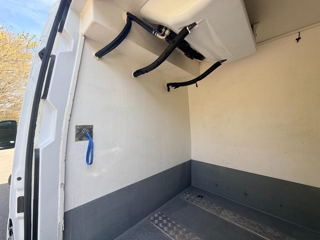Mercedes Sprinter - Image 15