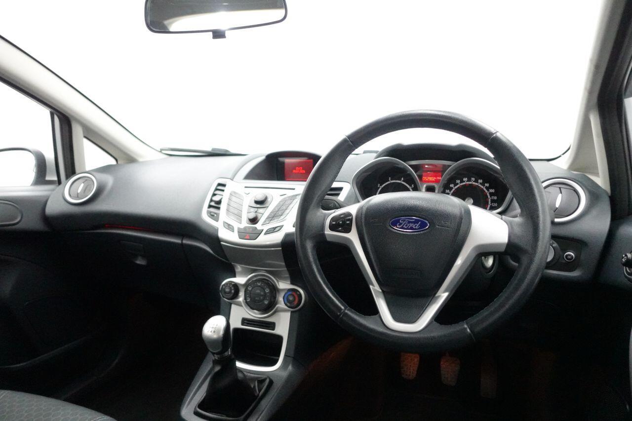 Ford Fiesta - Image 19