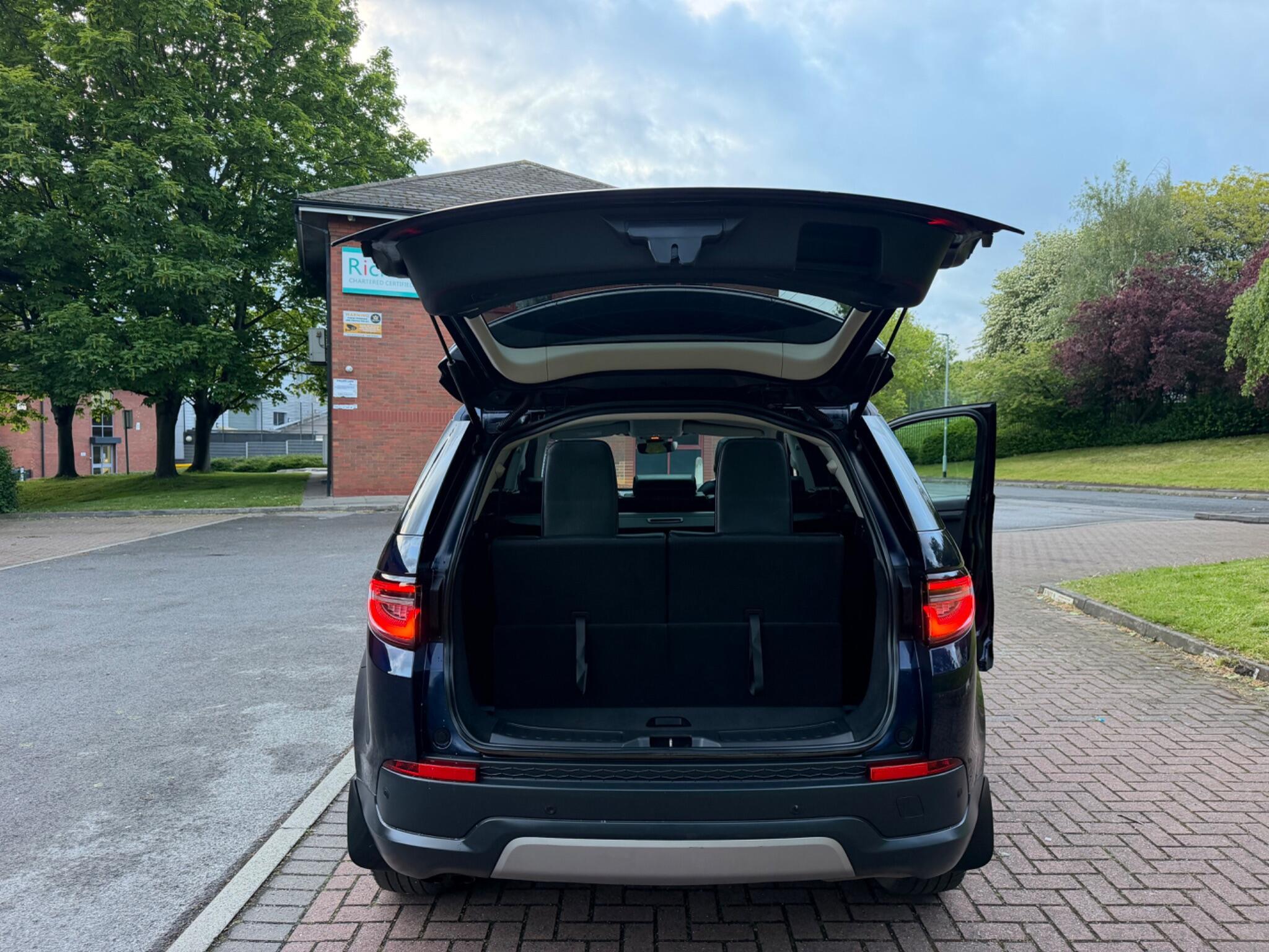 Land Rover DISCOVERY SPORT - Image 19