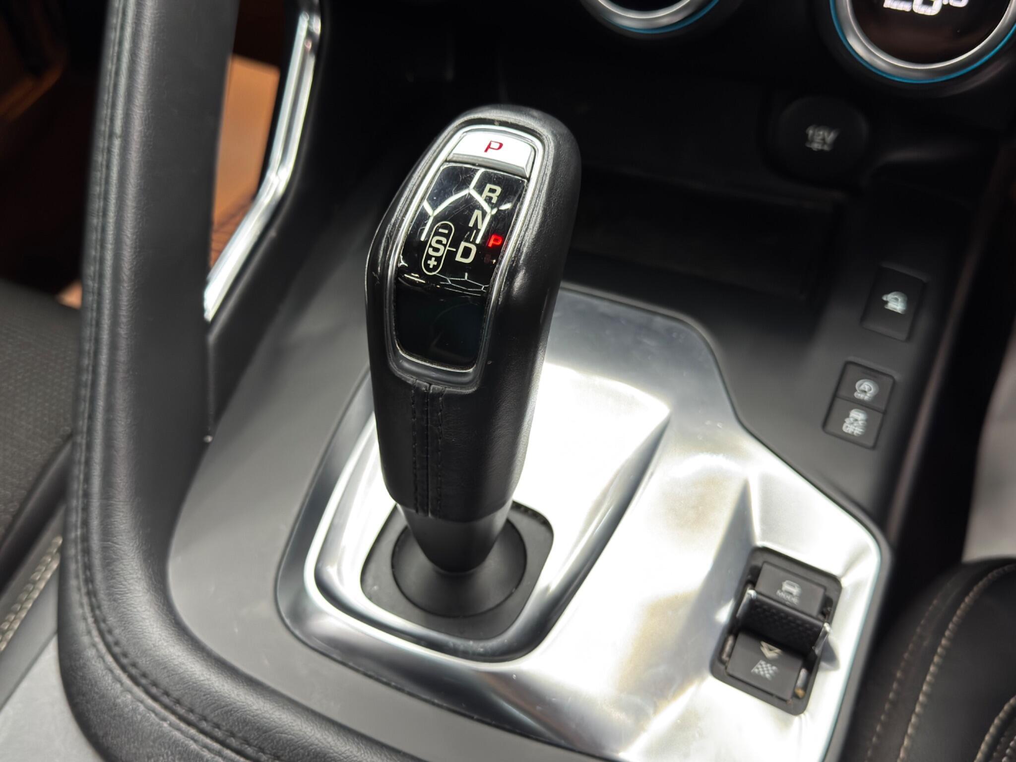 Jaguar E-Pace - Image 25