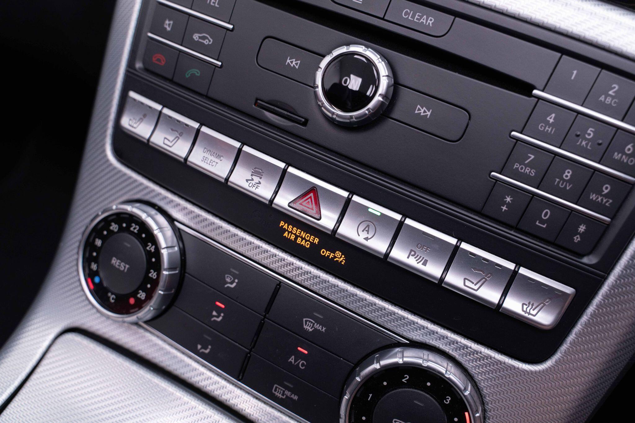 Mercedes SLC - Image 20