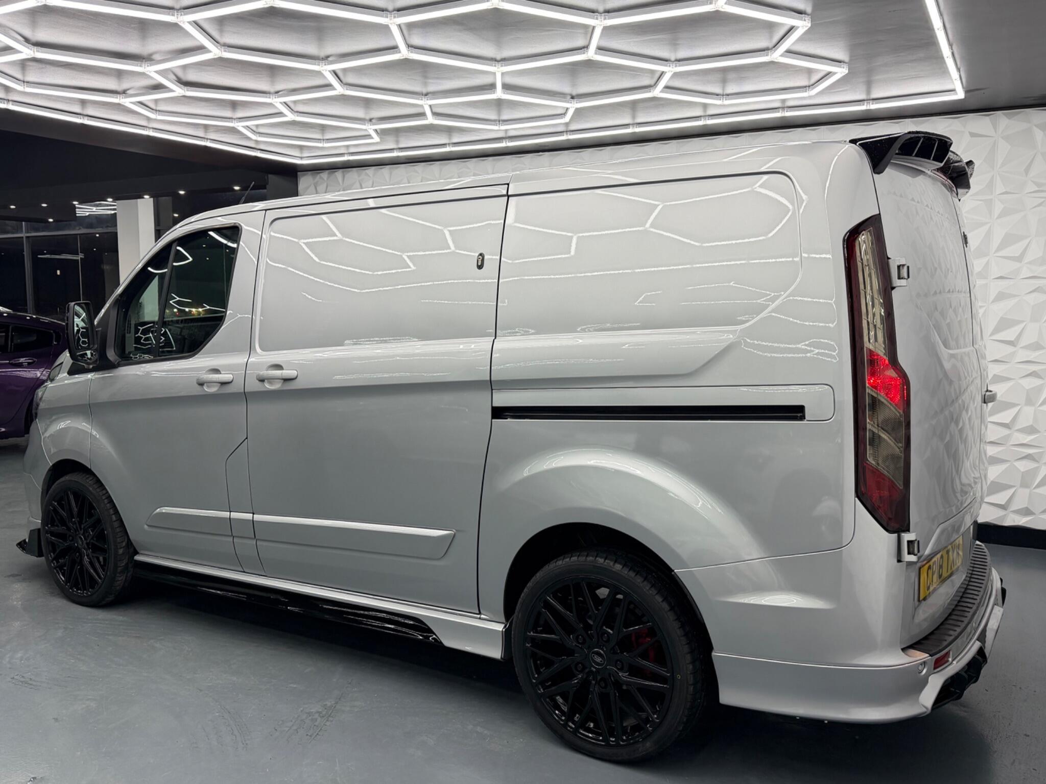 Ford Transit Custom - Image 7