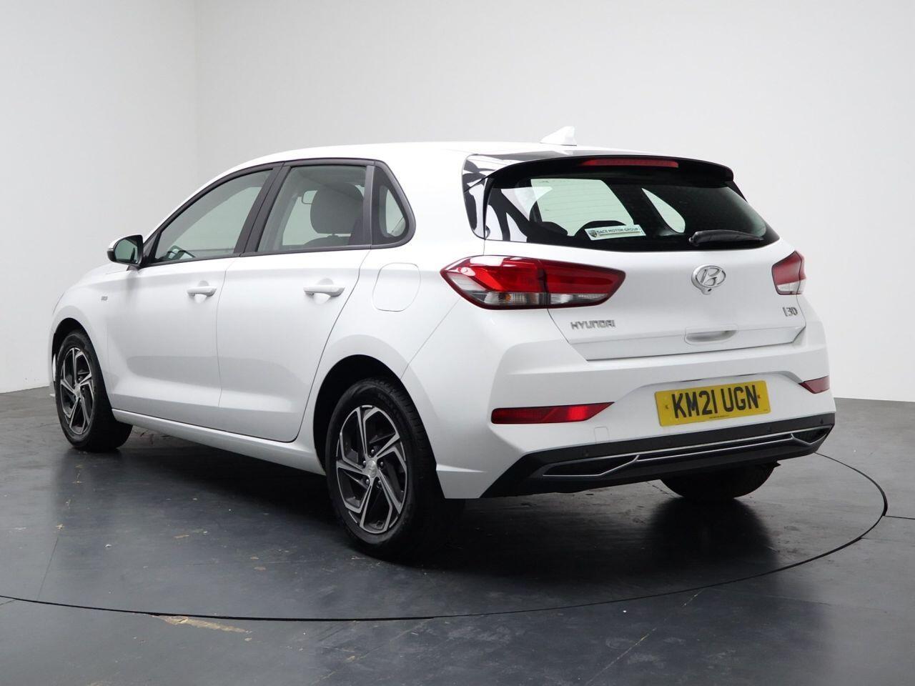 Hyundai i30 - Image 9