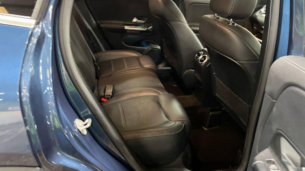 Mercedes-benz GLA - Image 2