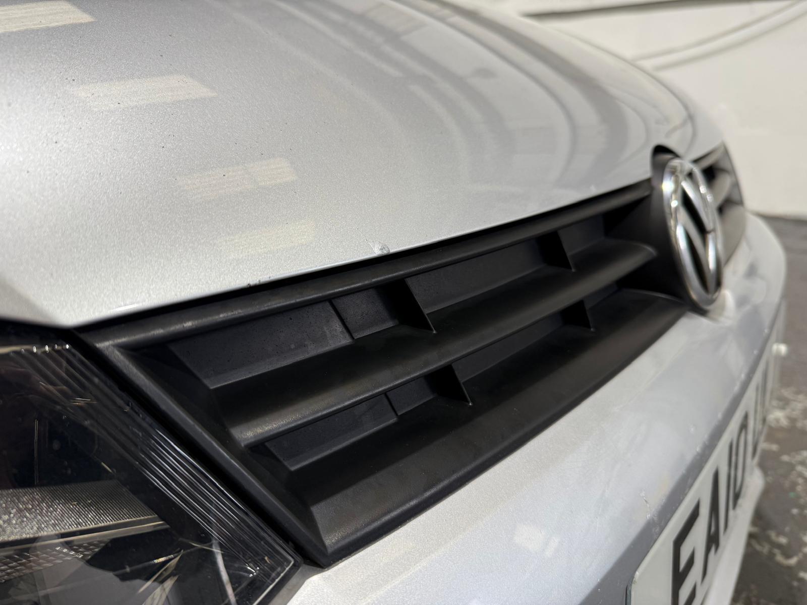 Volkswagen Polo - Image 10