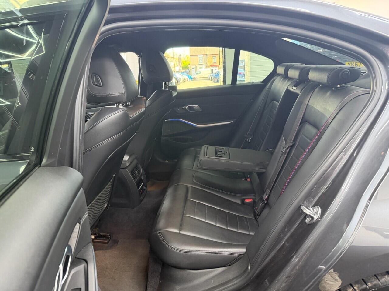 BMW 3 Series - Image 24