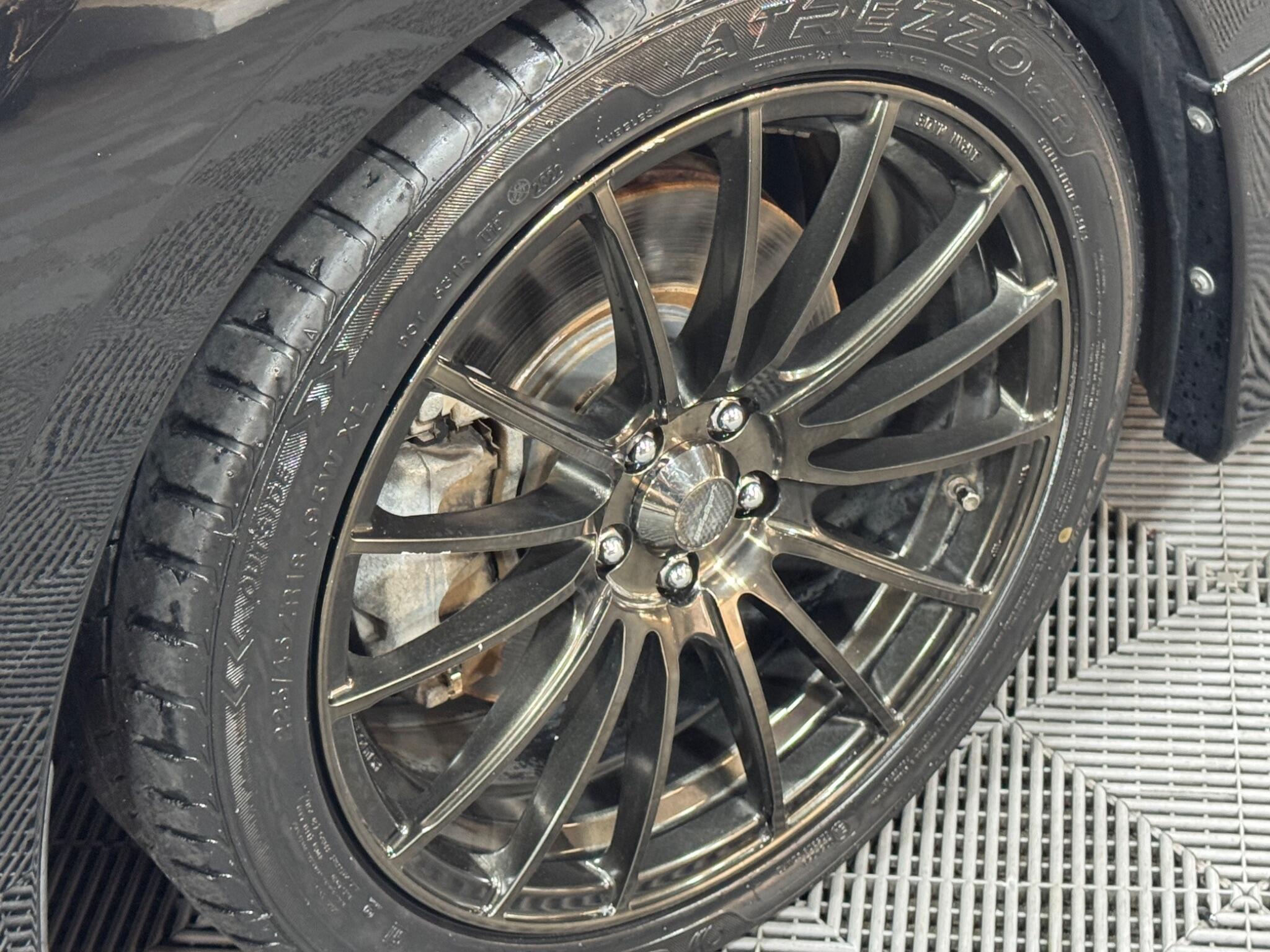Subaru Legacy - Image 16