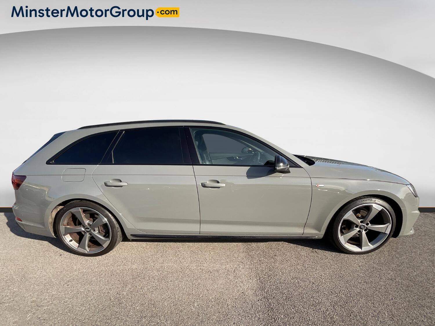 Audi A4 - Image 2