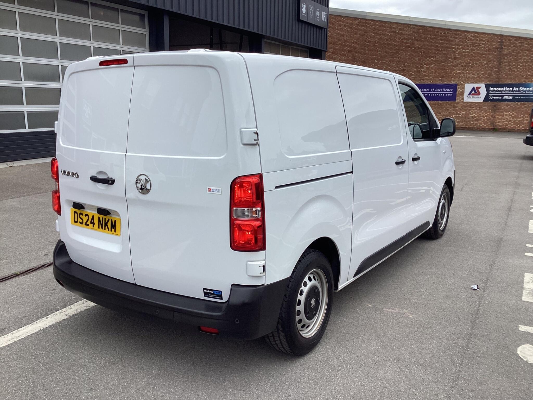 Vauxhall Vivaro - Image 7