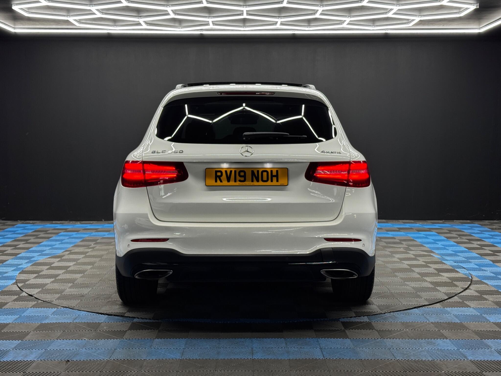 Mercedes GLC - Image 6