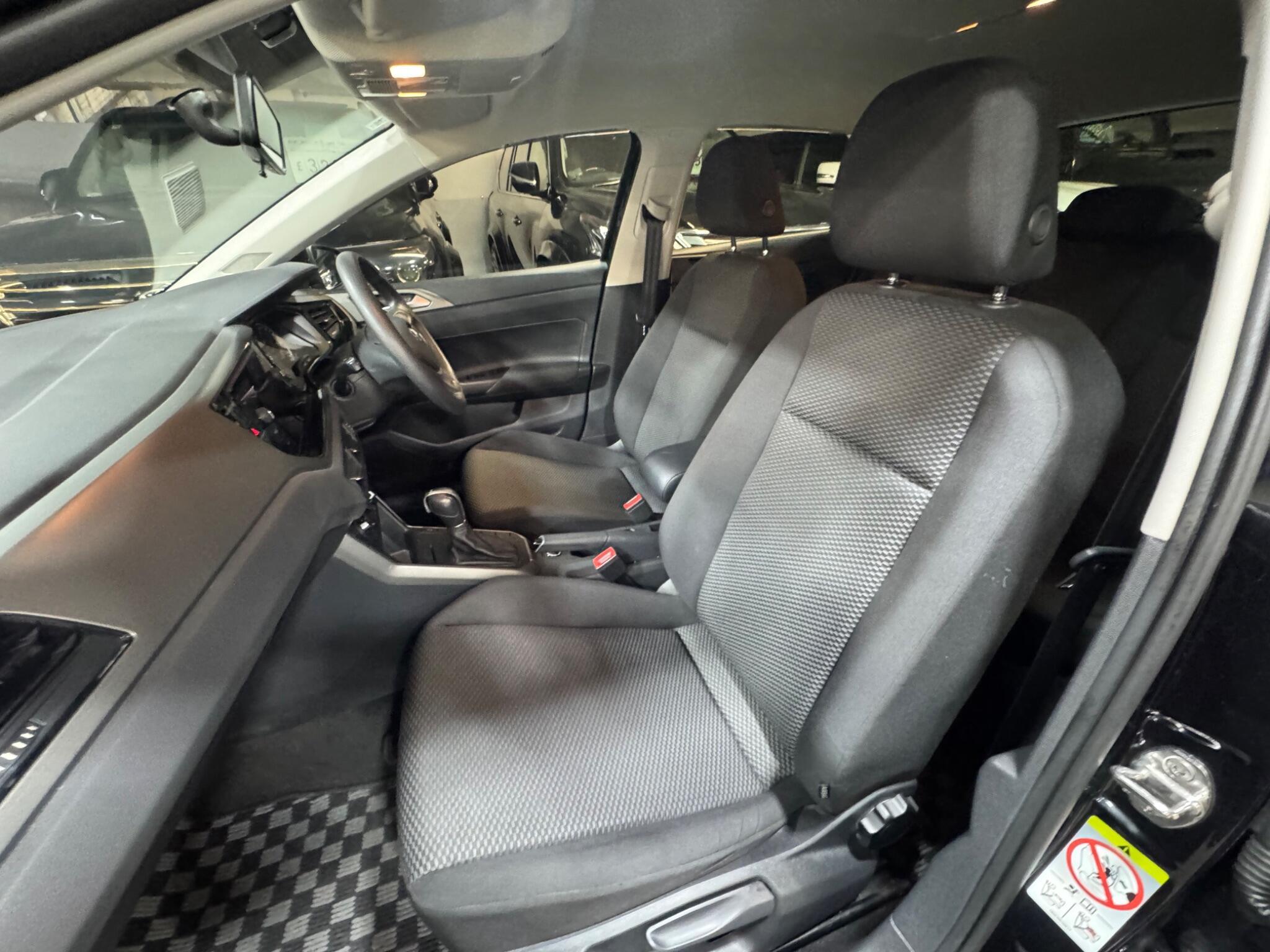 Volkswagen Polo - Image 7