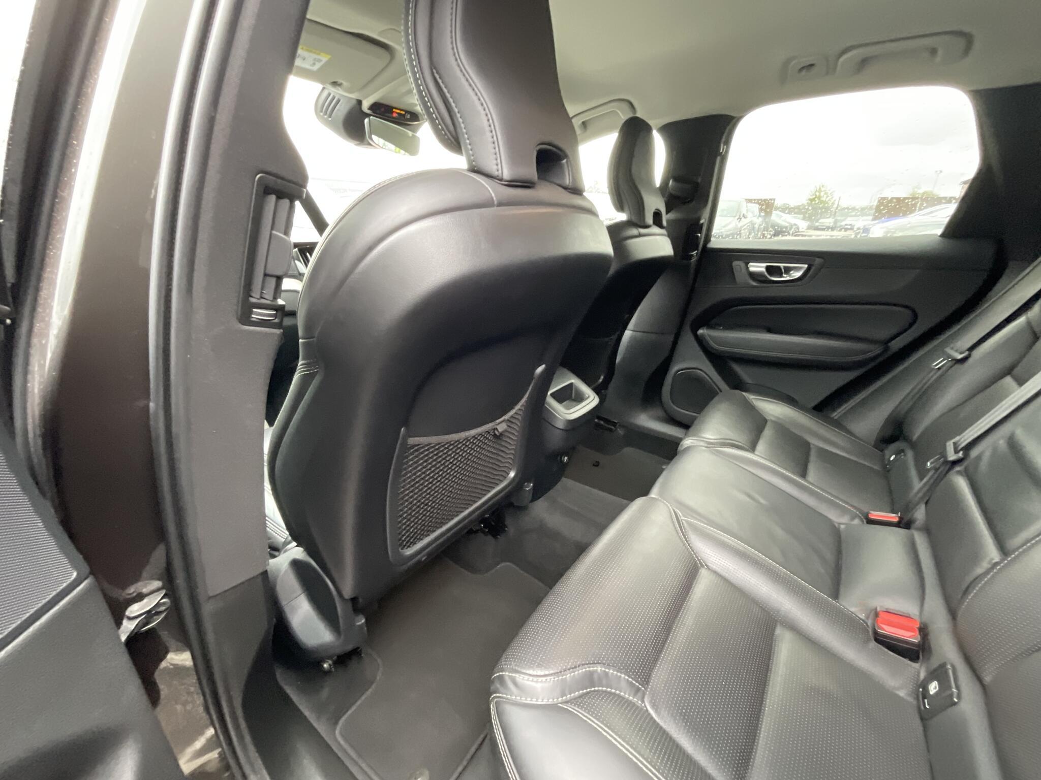 Volvo XC60 - Image 16