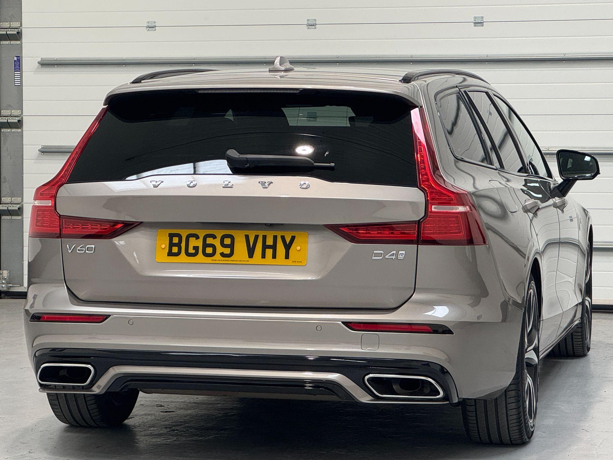 Volvo V60 - Image 12