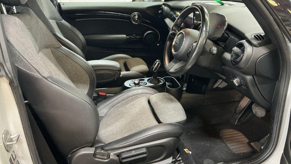 MINI Electric Hatch - Image 3