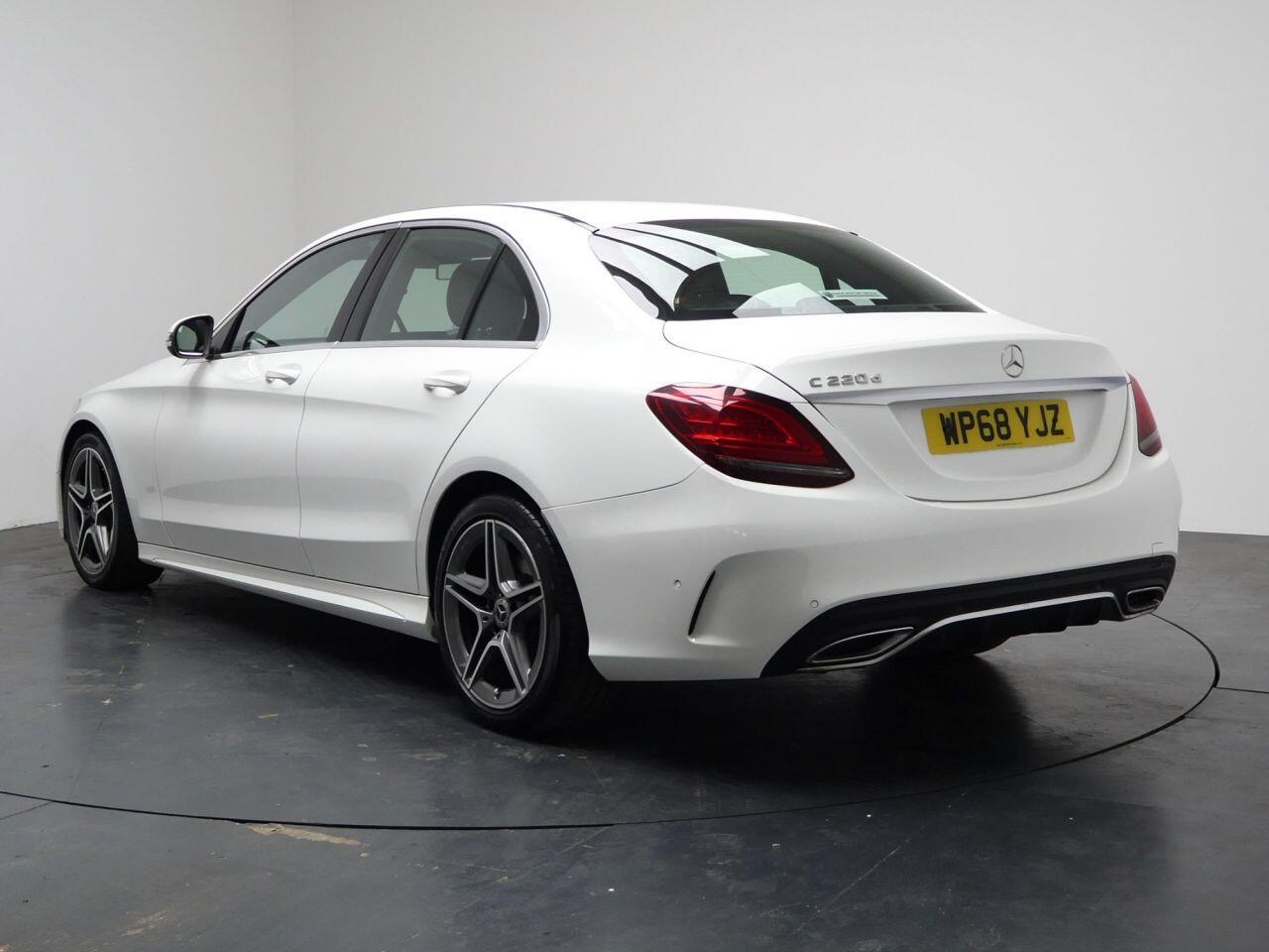 Mercedes C-Class - Image 9